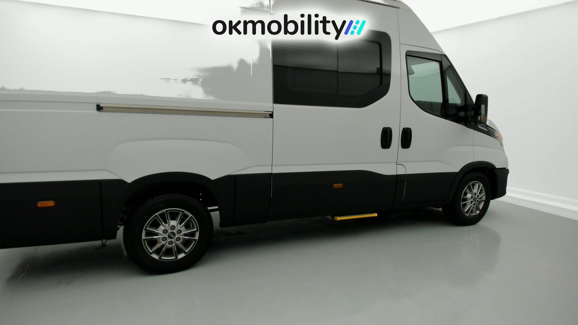 iveco daily camper camper 2.3 MJET 156CV HI MATIC 2022 blanco 12