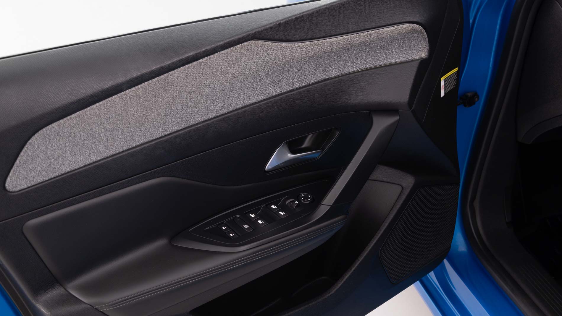 peugeot 308 allure 1.2 PURETECH 130 EAT 2023 azul vertigo 22