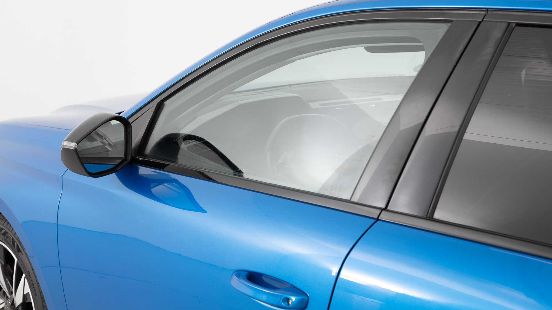 peugeot 308 allure 1.2 PURETECH 130 EAT 2023 azul vertigo 34