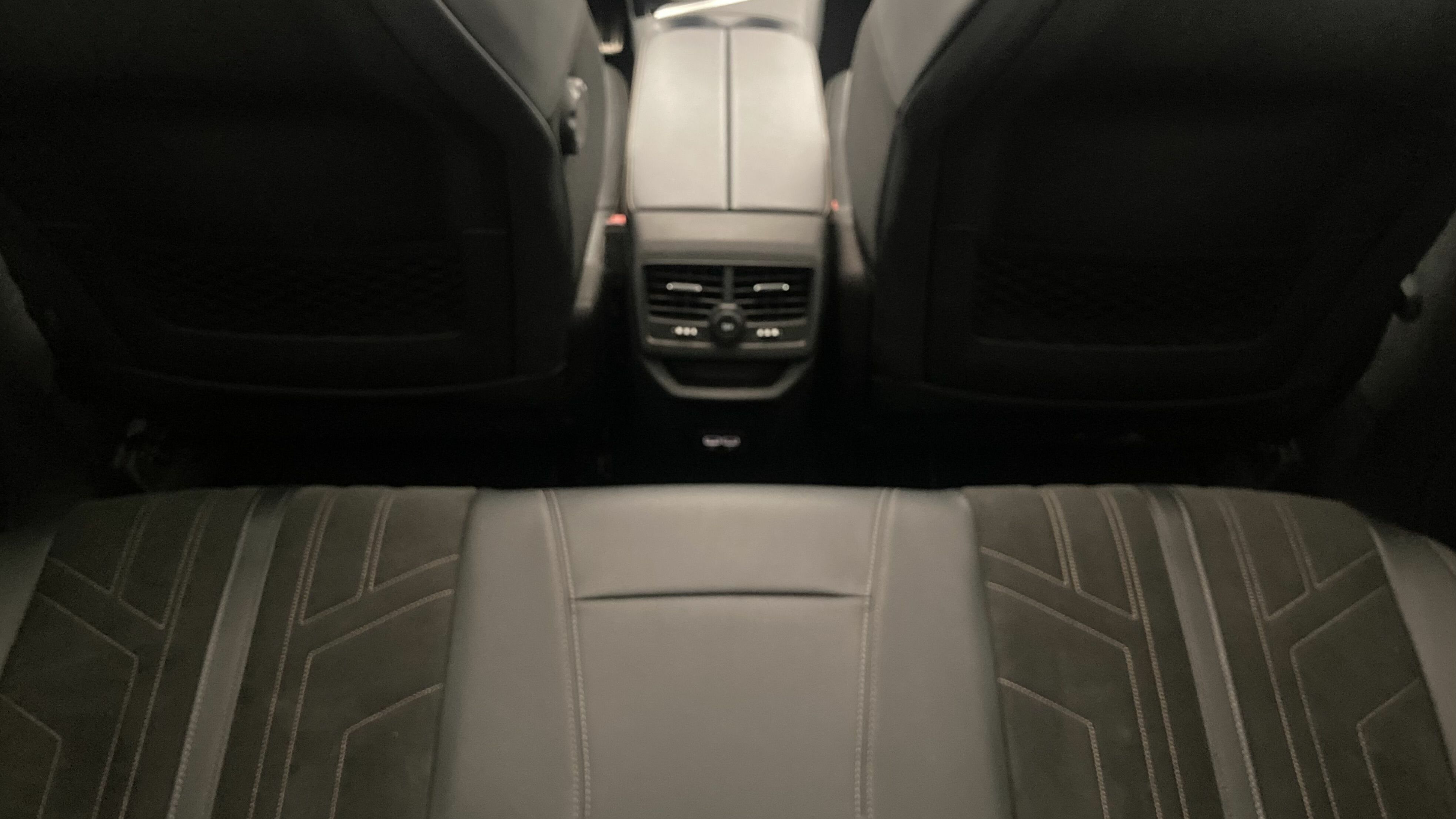 peugeot 3008 gt pack 1.6 HYBRID 300 EAT PHEV 2022 negro perla nera 21