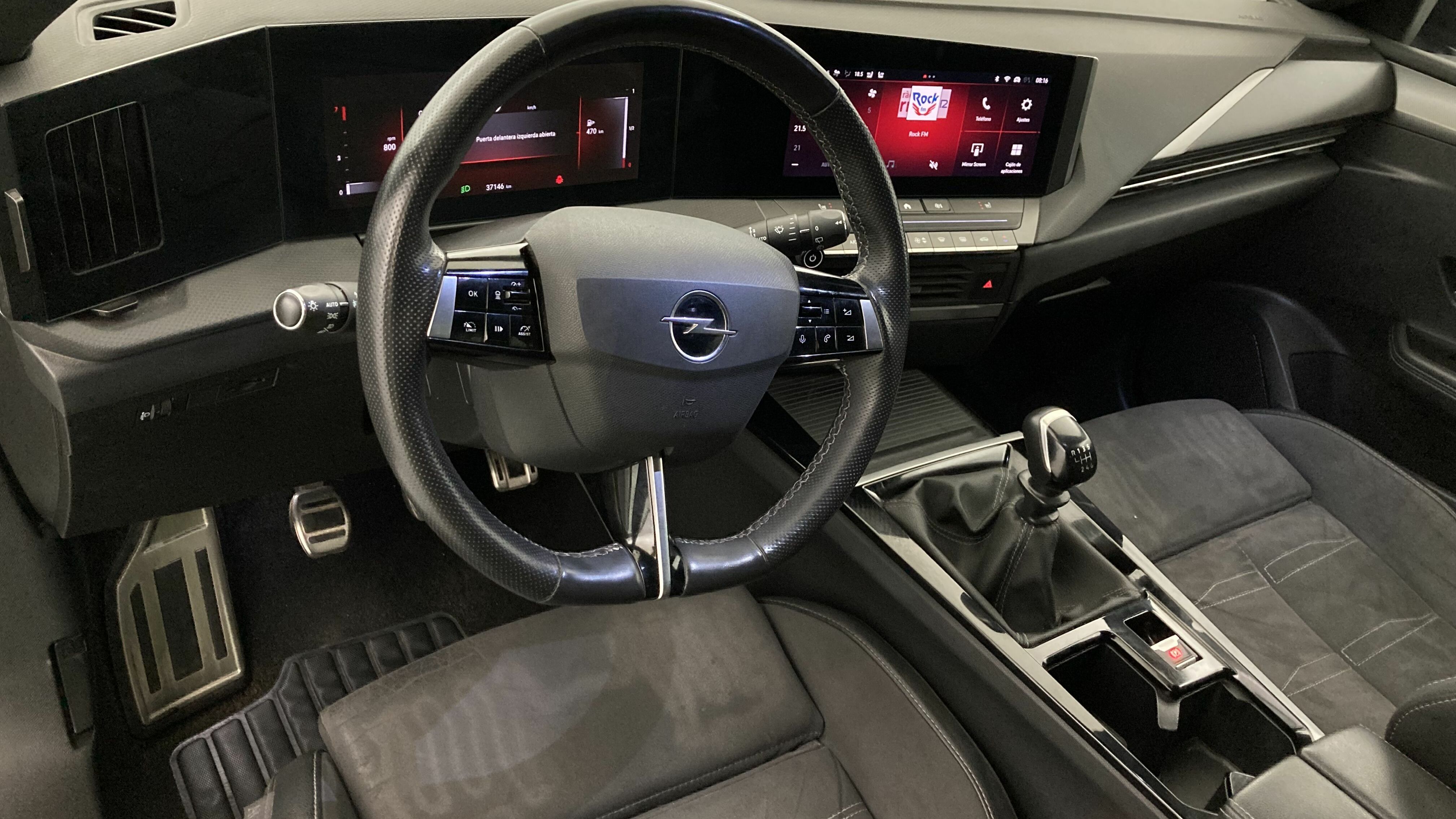 opel astra gs 1.2T 130 2023 karbon black 14