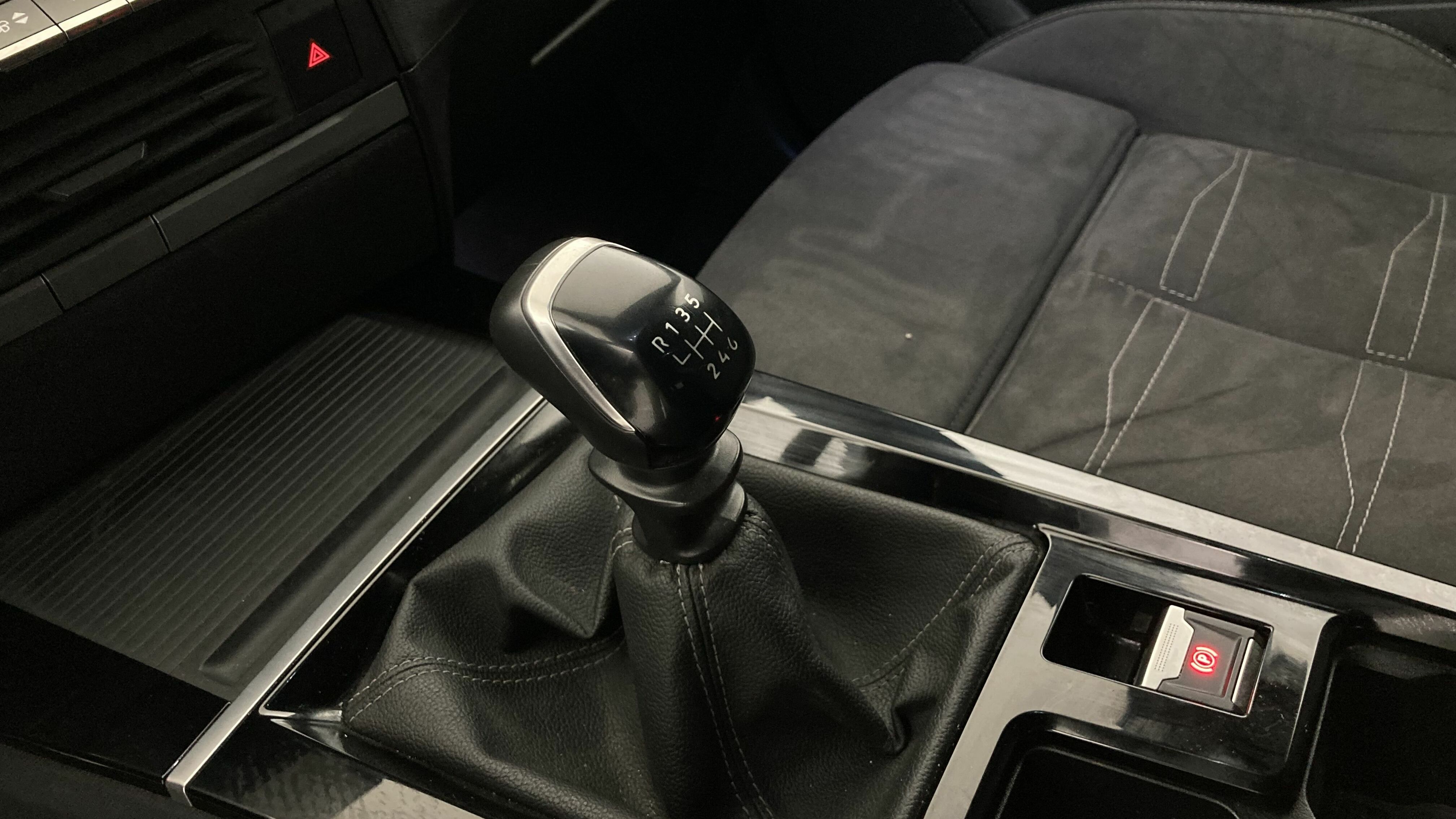 opel astra gs 1.2T 130 2023 karbon black 19