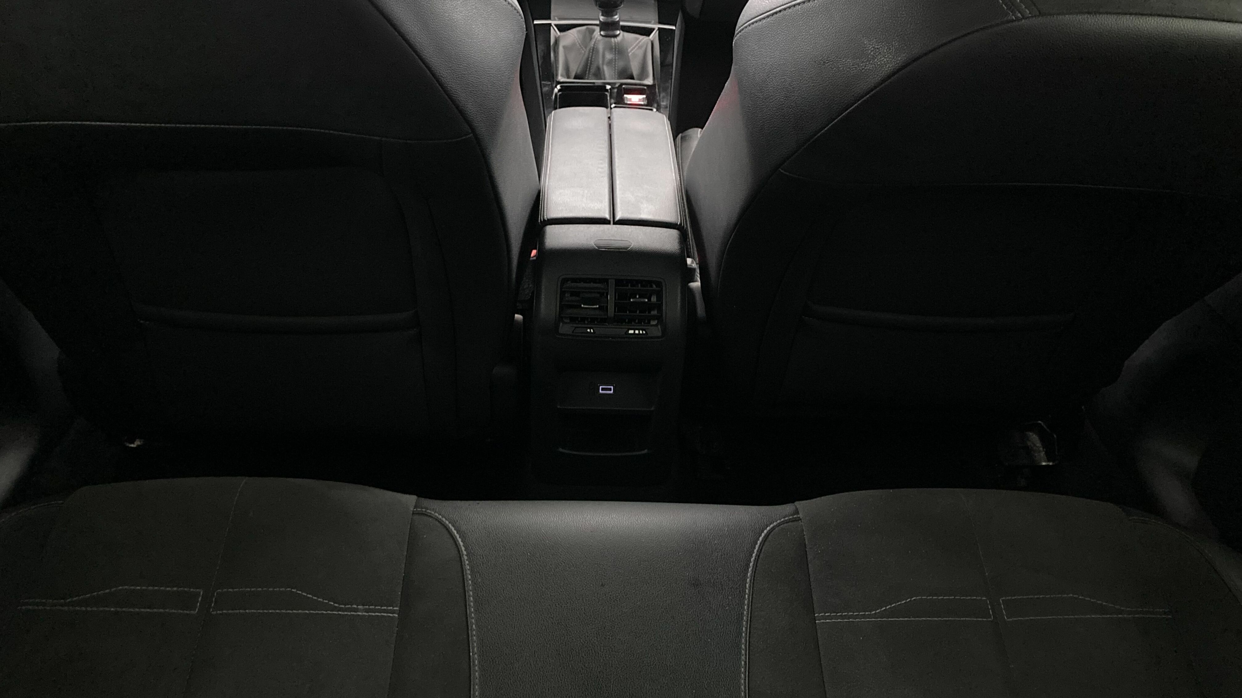 opel astra gs 1.2T 130 2023 karbon black 21