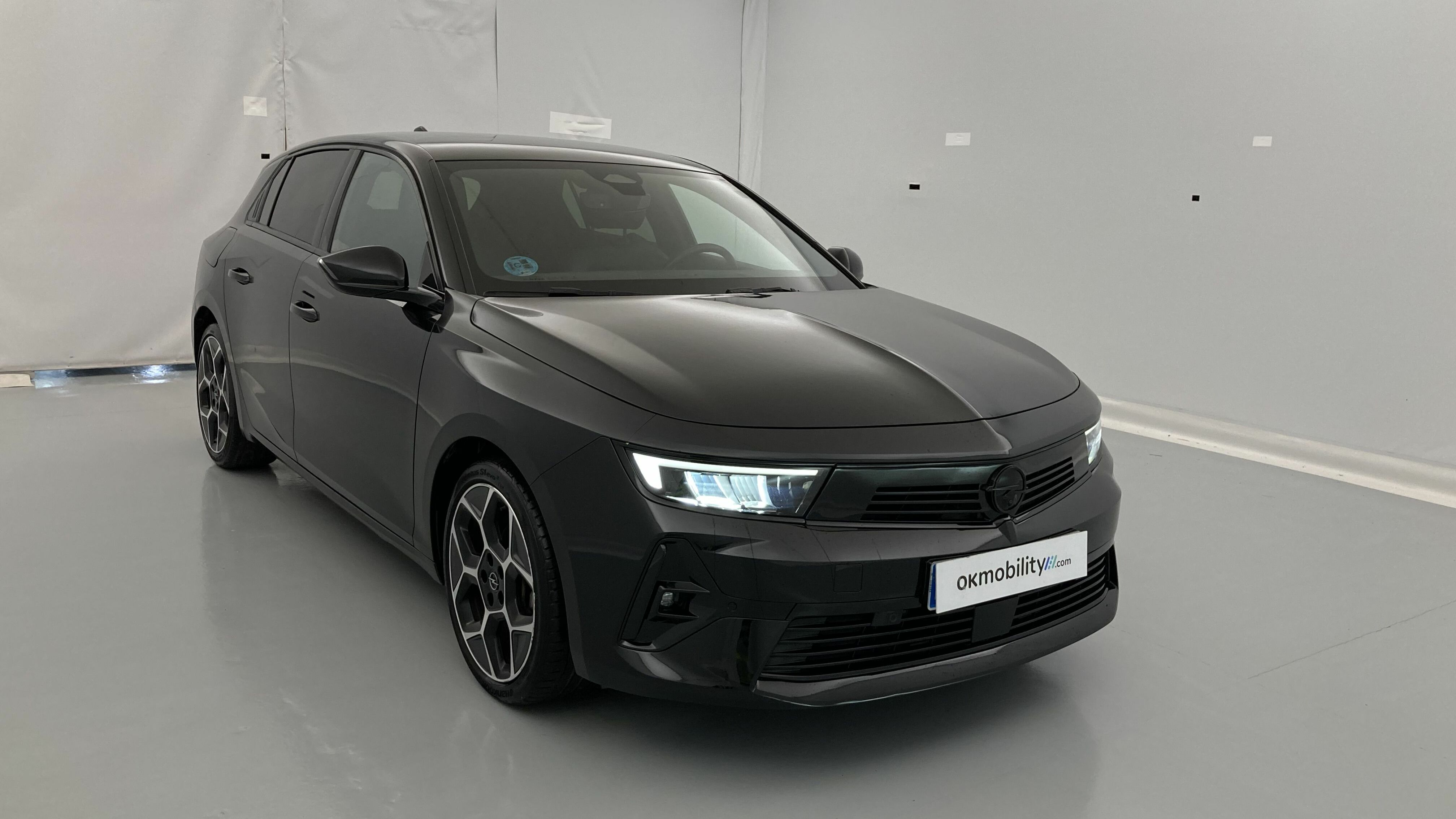 opel astra gs 1.2T 130 2023 karbon black 22