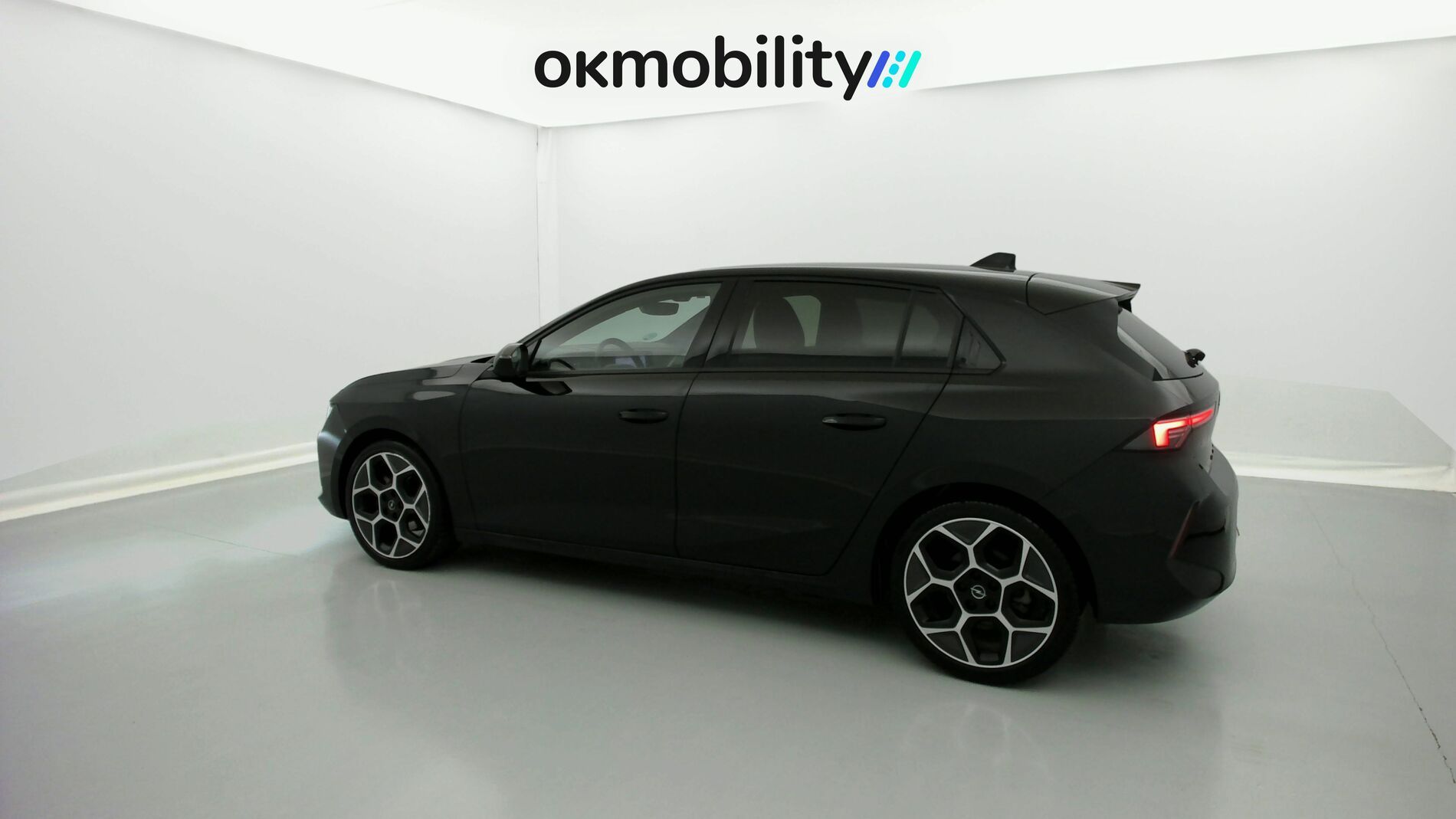 opel astra gs 1.2T 130 2023 karbon black 7
