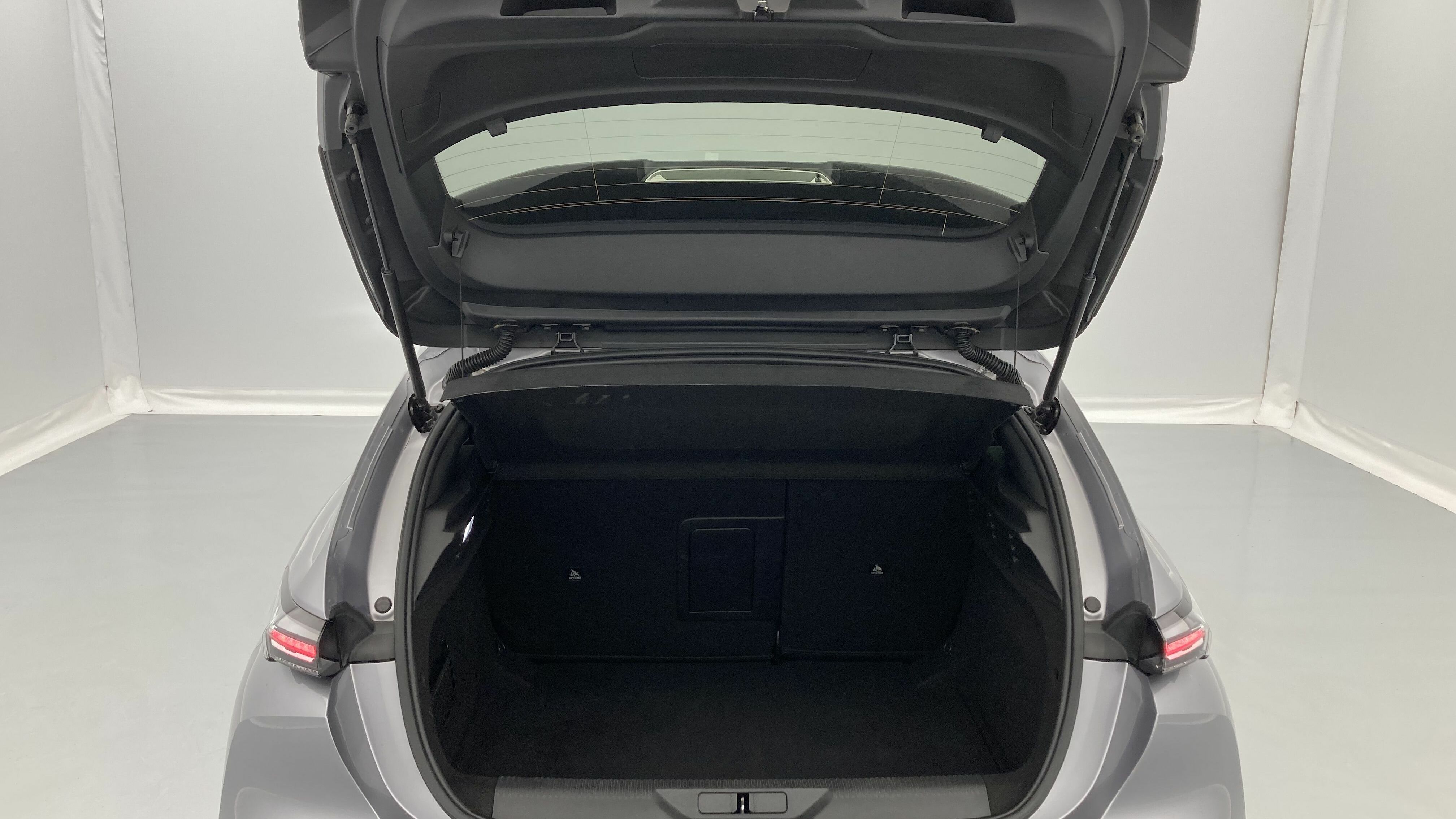 peugeot 308 allure 1.2 PURETECH 130 EAT 2023 gris artense 17