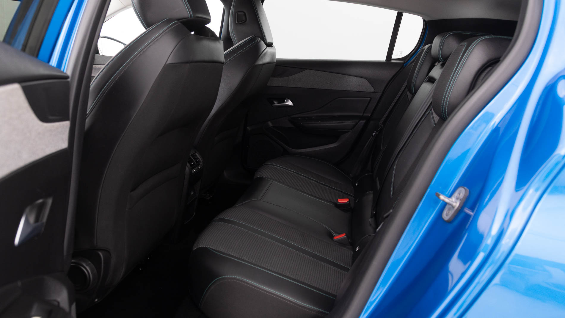 peugeot 308 allure 1.2 PURETECH 130 EAT 2023 azul vertigo 20