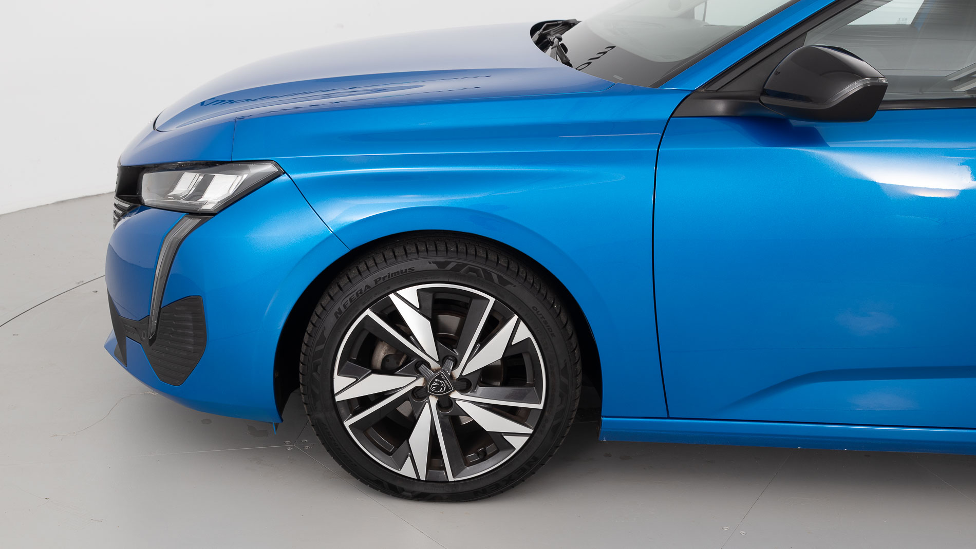 peugeot 308 allure 1.2 PURETECH 130 EAT 2023 azul vertigo 23