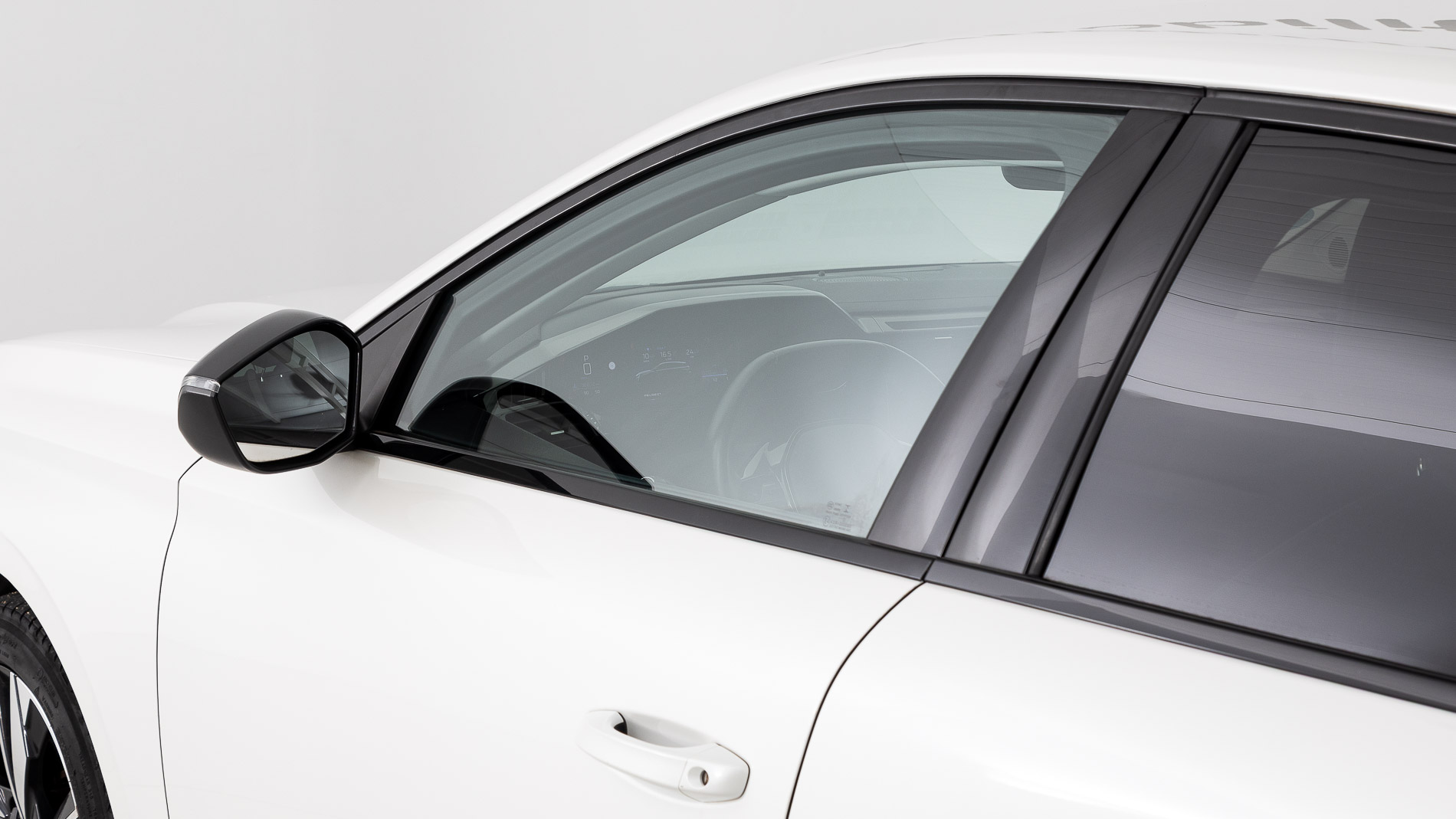 peugeot 308 allure 1.2 PURETECH 130 EAT 2023 blanco nacarado 34