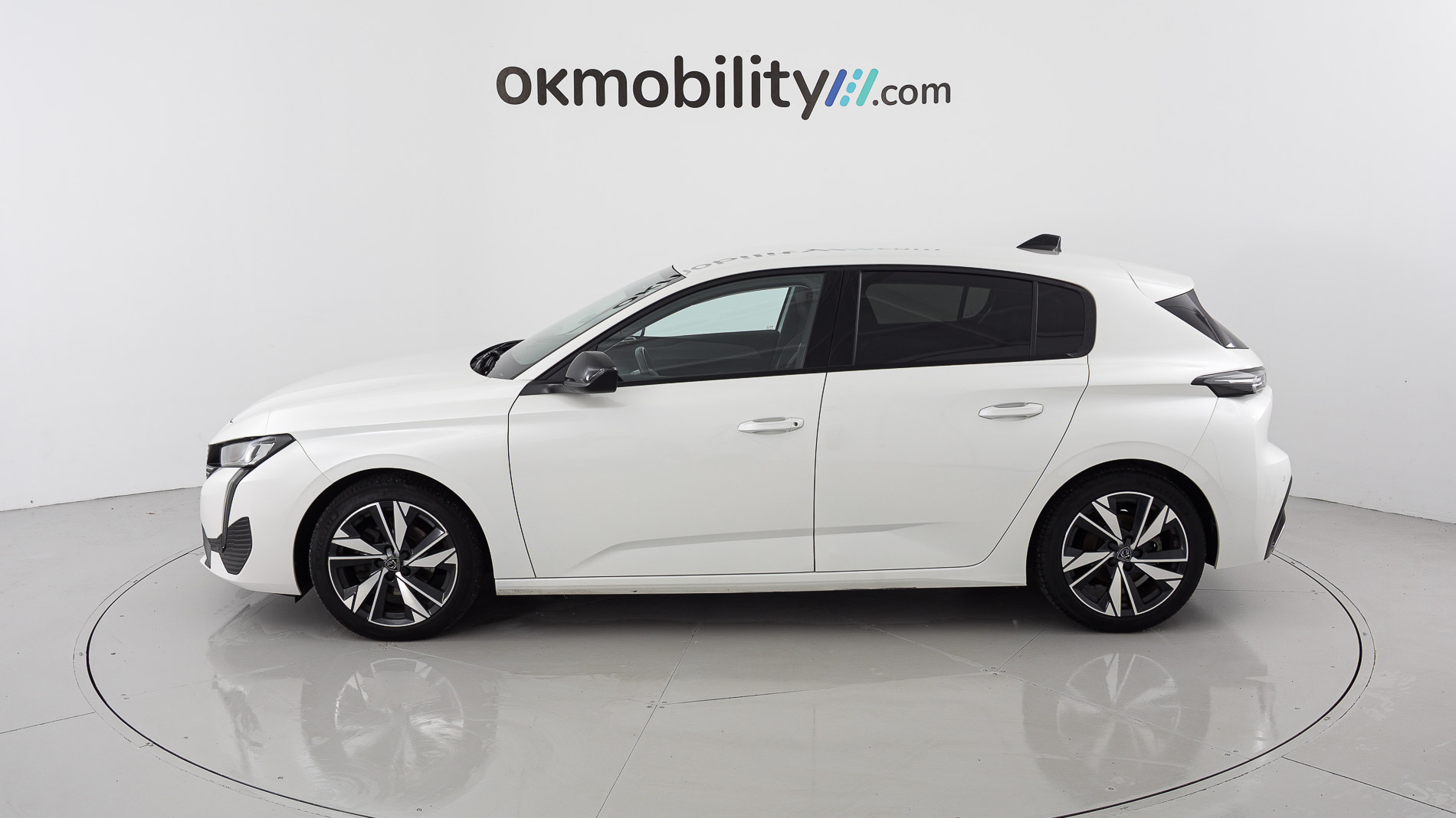 peugeot 308 allure 1.2 PURETECH 130 EAT 2023 blanco nacarado 8