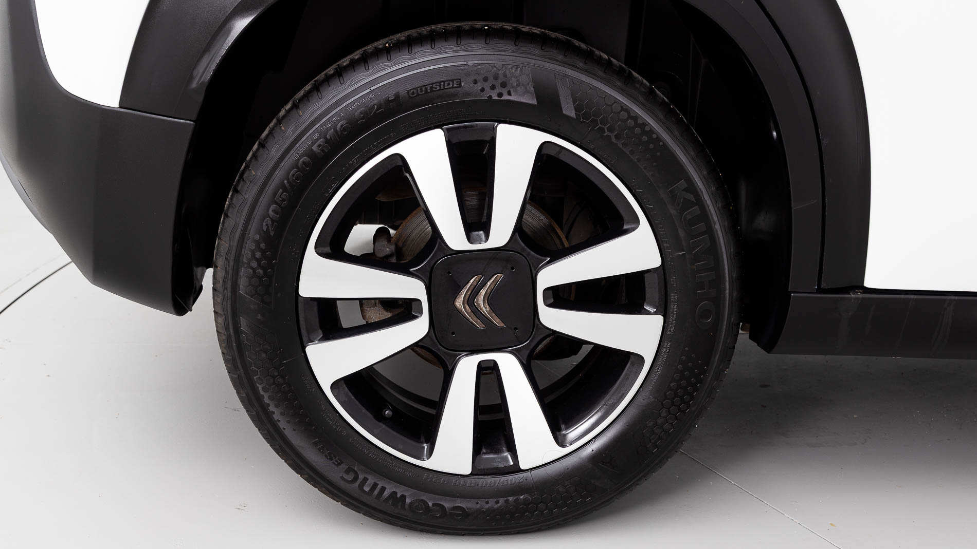 citroen c3 aircross feel pack 1.5 BLUEHDI 110 2017 blanco 27