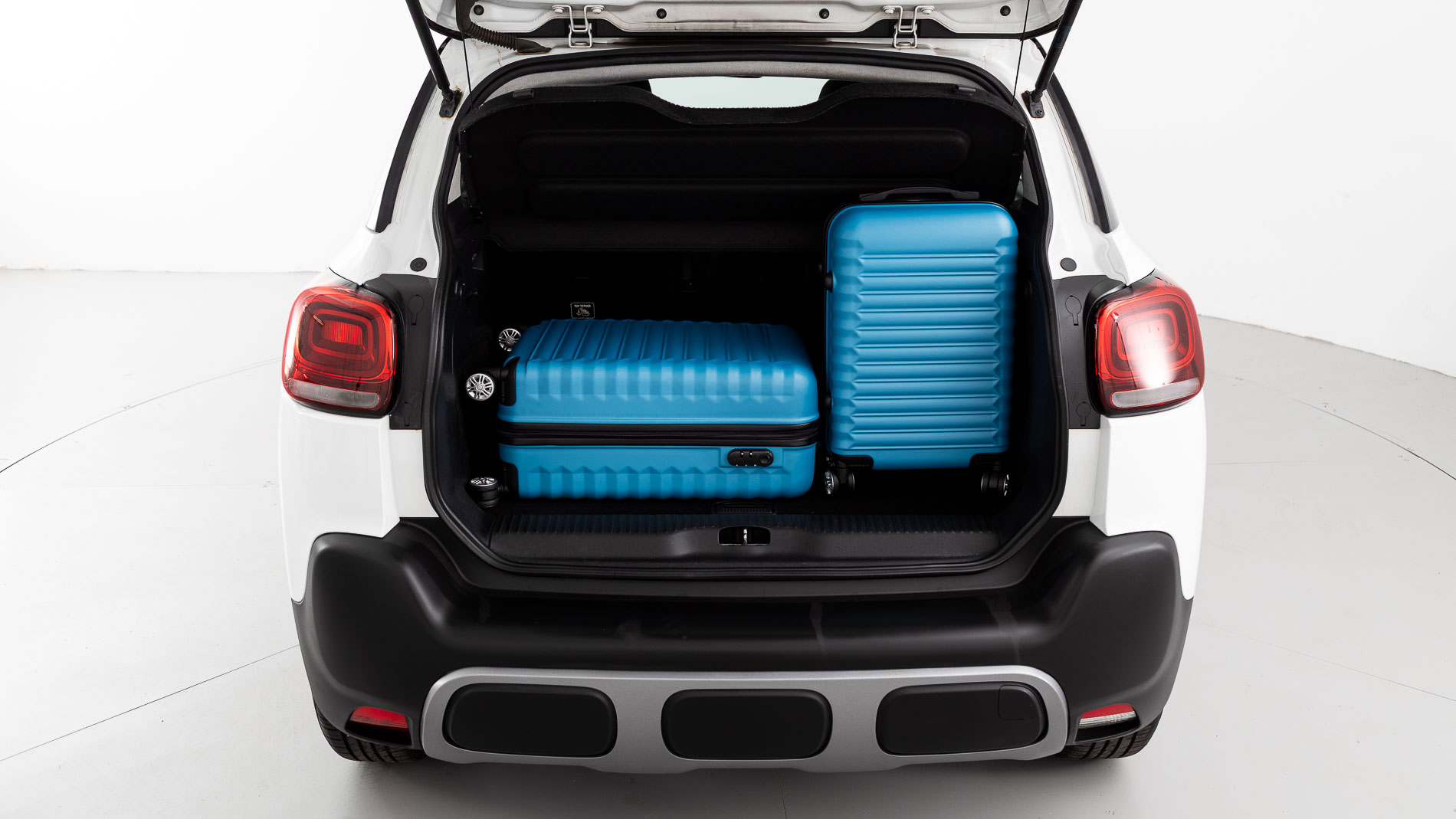 citroen c3 aircross feel pack 1.5 BLUEHDI 110 2017 blanco 32