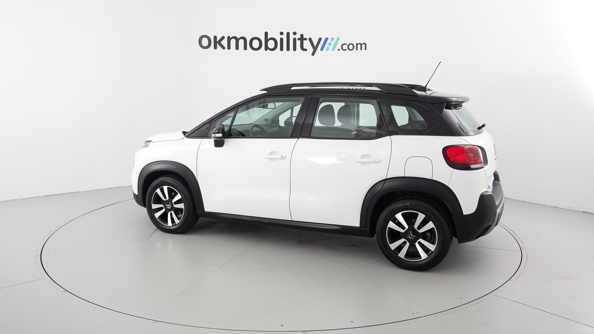 citroen c3 aircross feel pack 1.5 BLUEHDI 110 2017 blanco 9