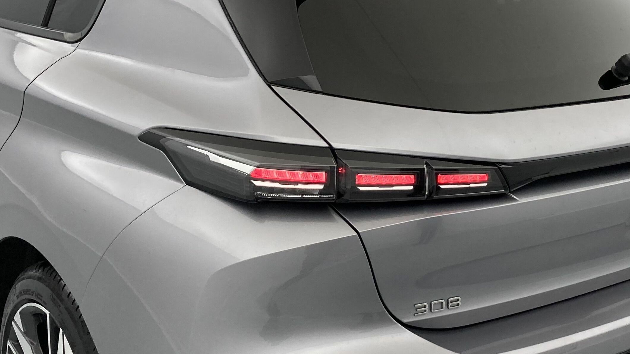 peugeot 308 allure 1.2 PURETECH 130 EAT 2023 gris artense 24