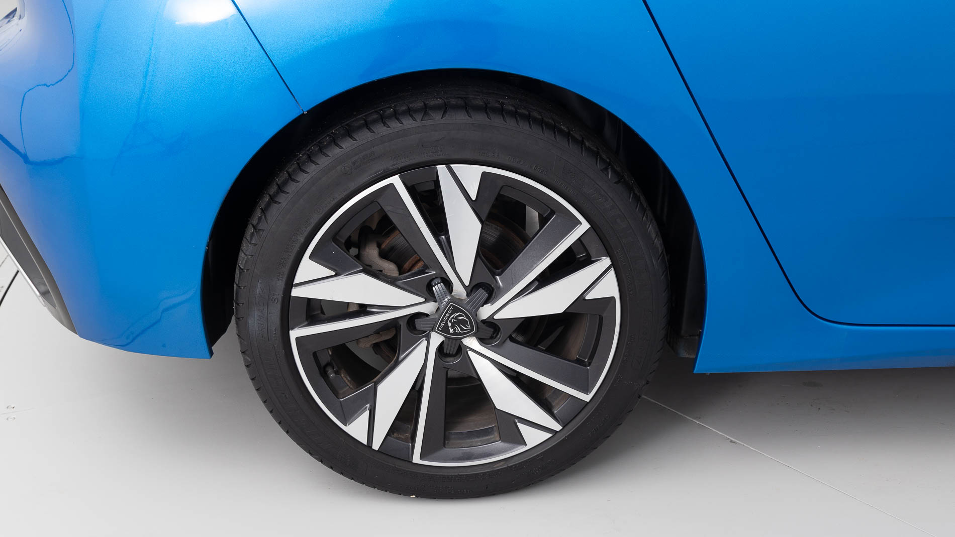 peugeot 308 allure 1.2 PURETECH 130 EAT 2023 azul vertigo 30