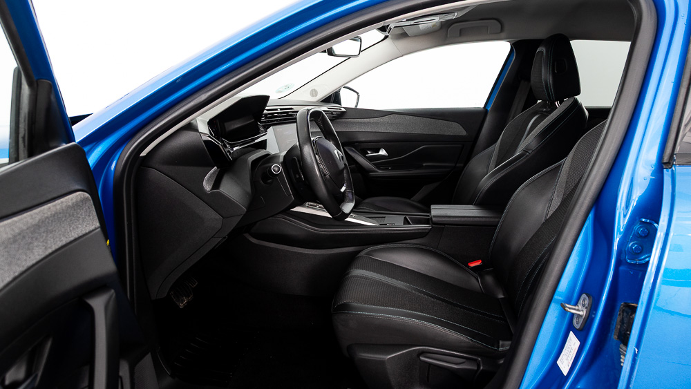 peugeot 308 allure 1.2 PURETECH 130 EAT 2023 azul vertigo 18