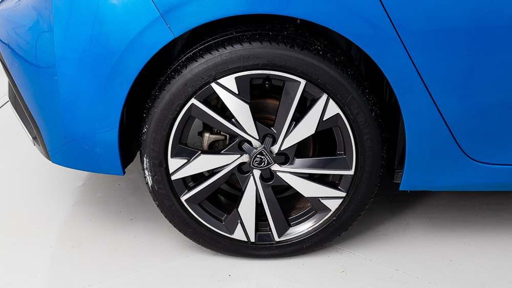 peugeot 308 allure 1.2 PURETECH 130 EAT 2023 azul vertigo 26