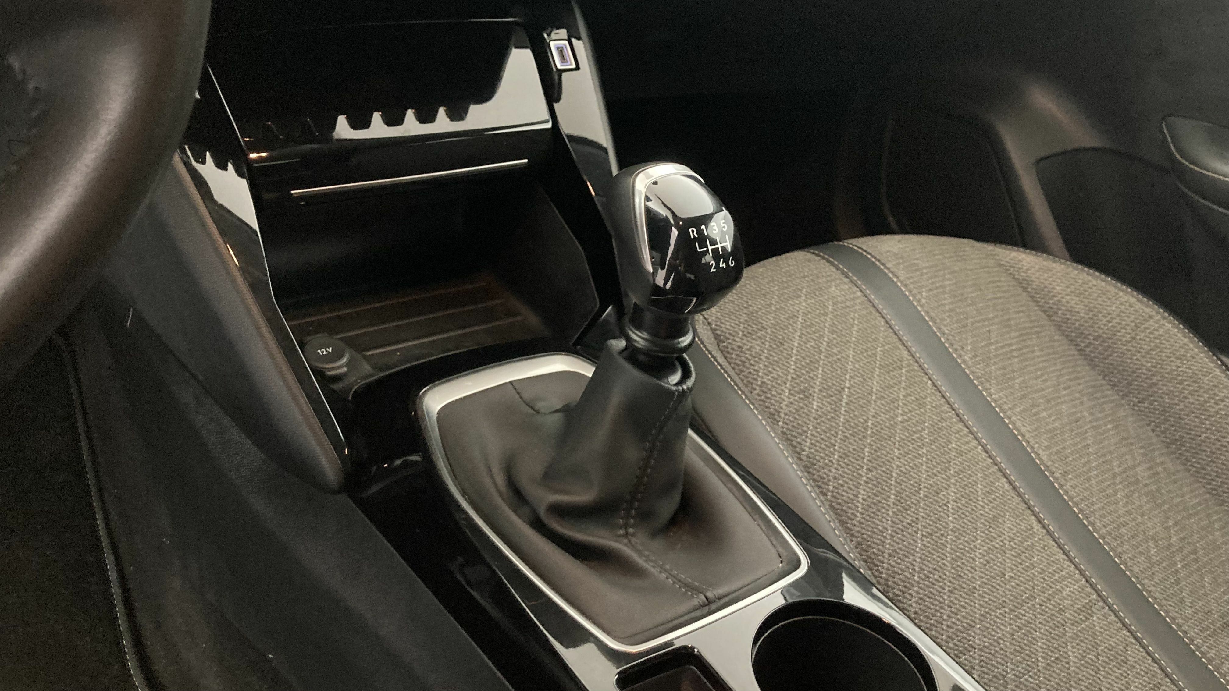 peugeot 208 allure 1.2 PURETECH 100 2024 grigio selenium 20