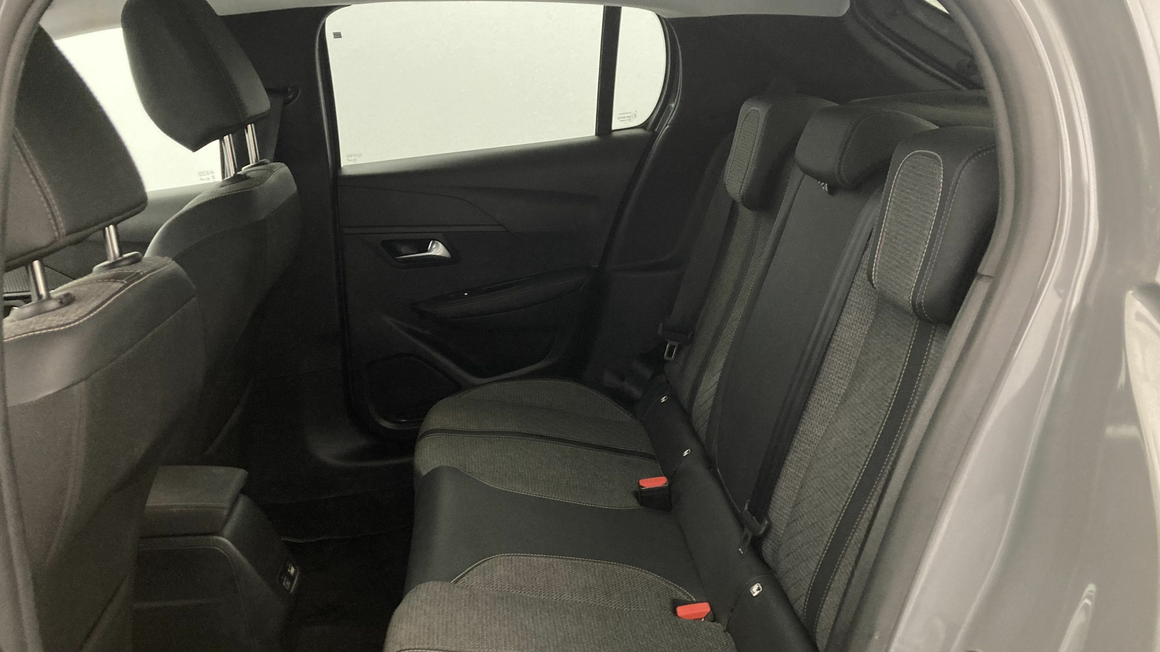 peugeot 208 allure 1.2 PURETECH 100 2024 grigio selenium 21