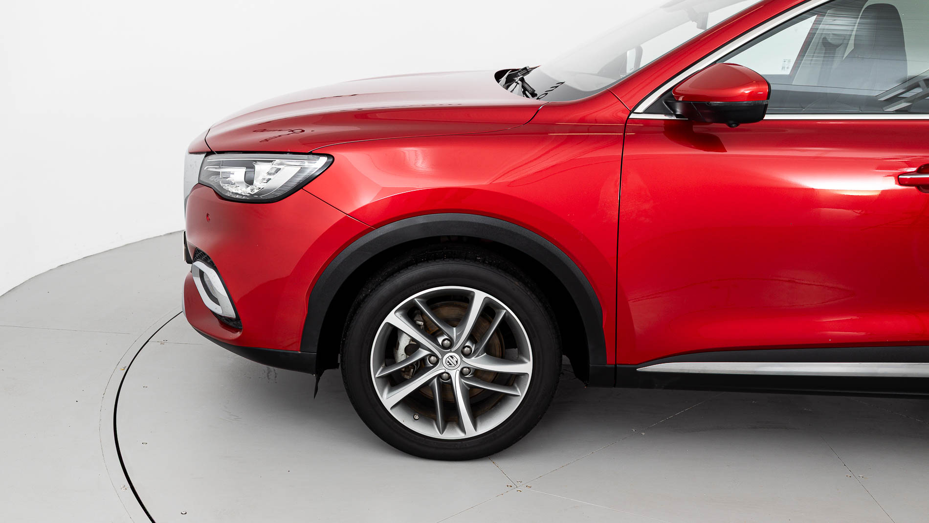 mg hs luxury 1.5 T-GDI 162 2023 diamond red 25