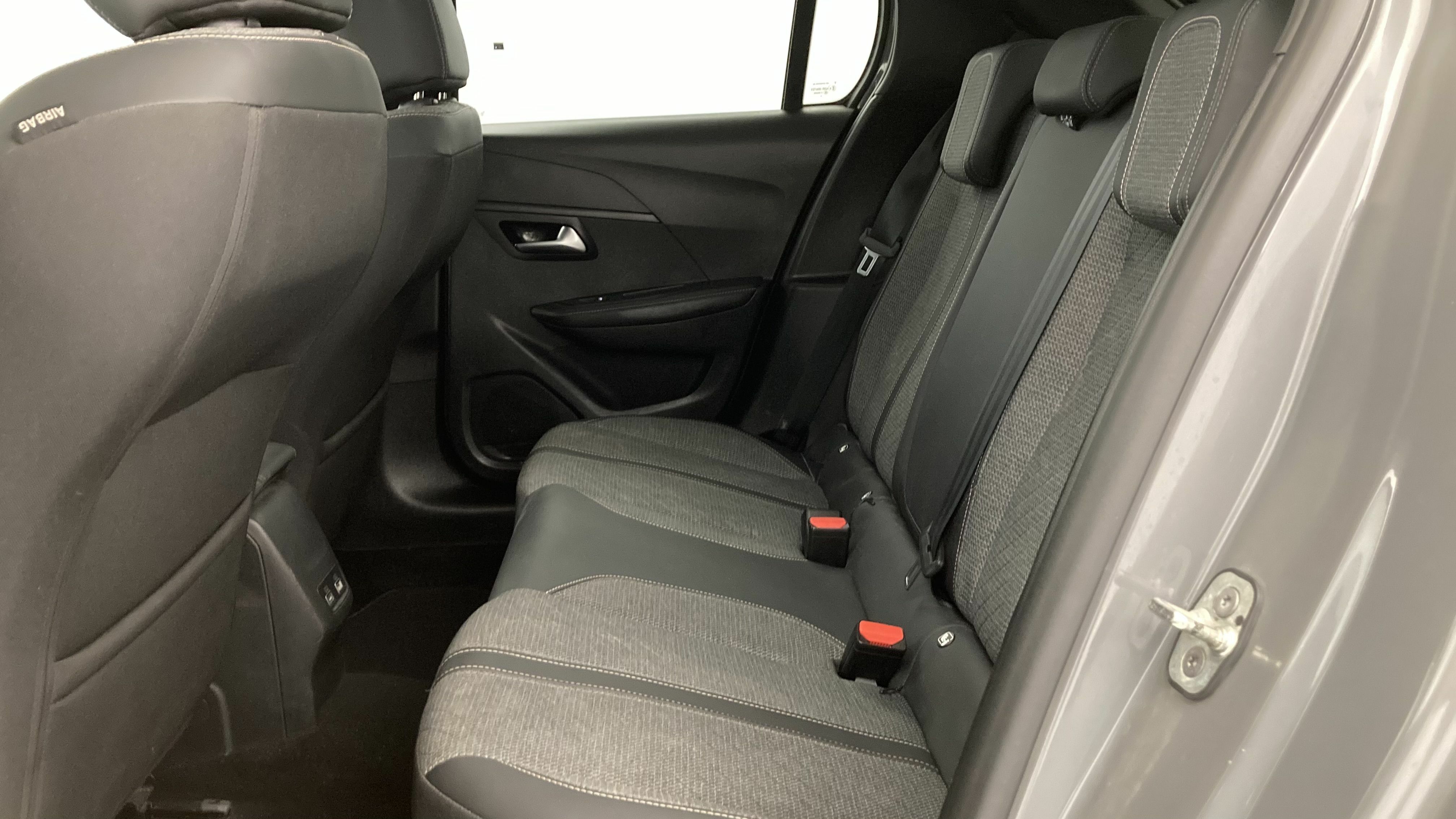 peugeot 208 allure 1.2 PURETECH 100 2024 grigio selenium 21