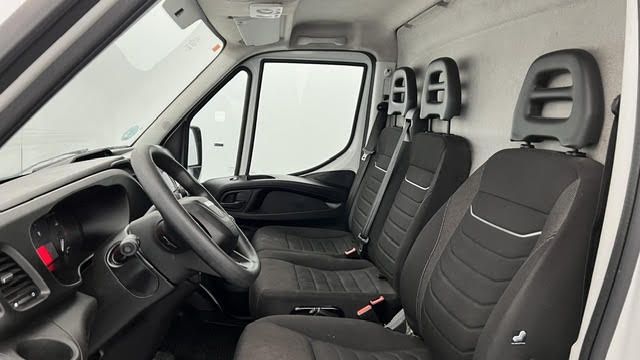 iveco daily 16m3 furgon 35s16hv 2.3 MJET 156 2023 blanco ic 194 12