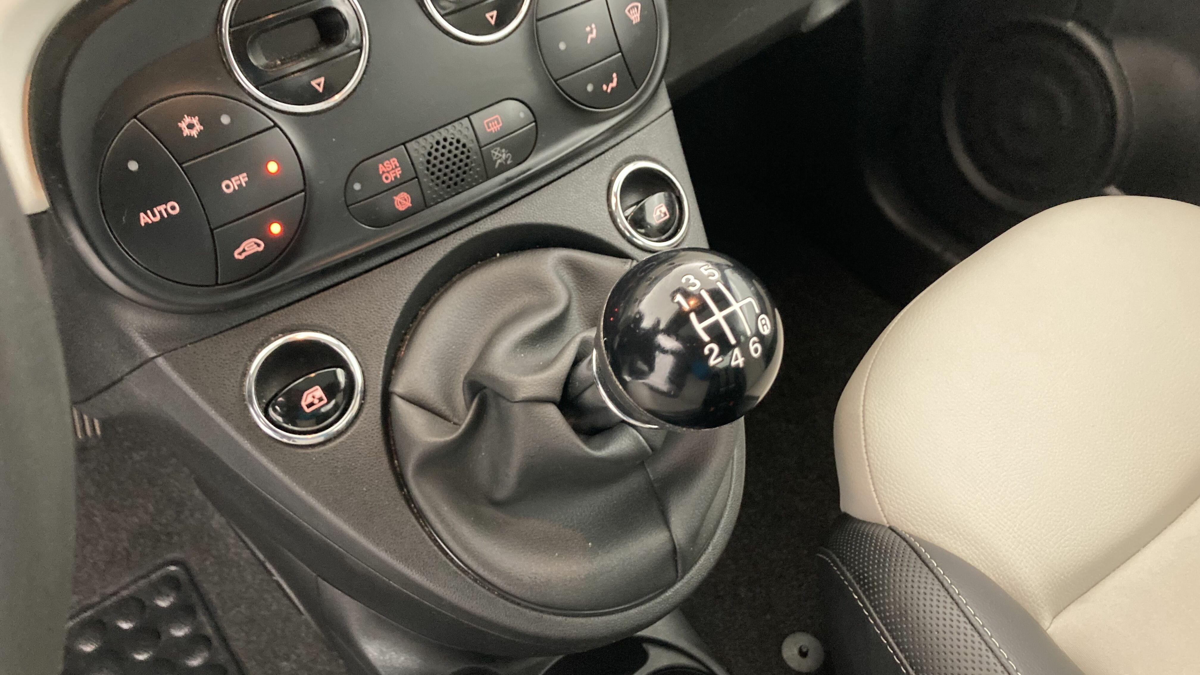 fiat 500 dolcevita 1.0 HYBRID 70 MHEV 2023 bianco 16