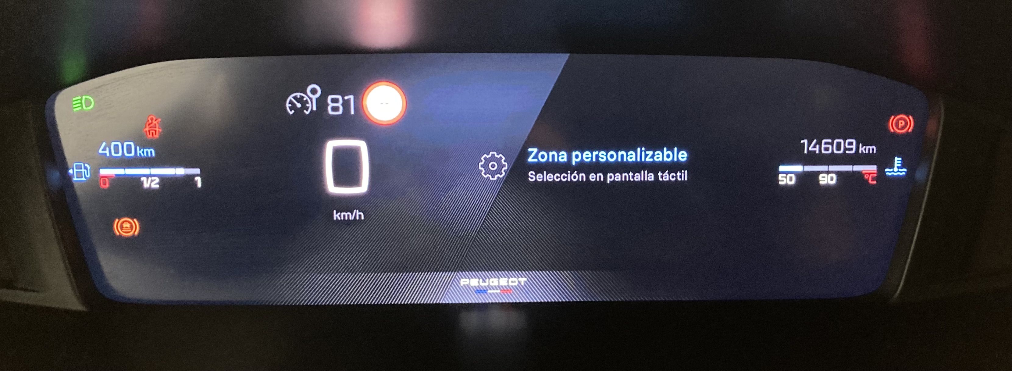 peugeot 208 allure 1.2 PURETECH 100 2024 negro perla nera 21