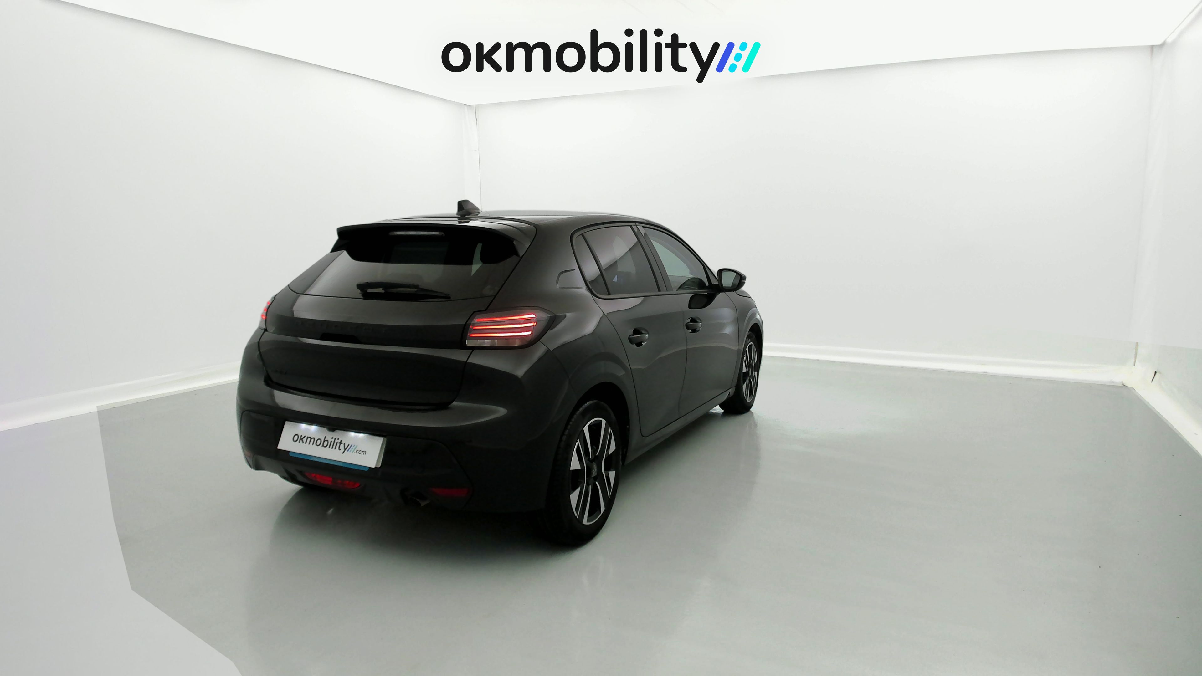 peugeot 208 allure 1.2 PURETECH 100 2024 negro perla nera 11