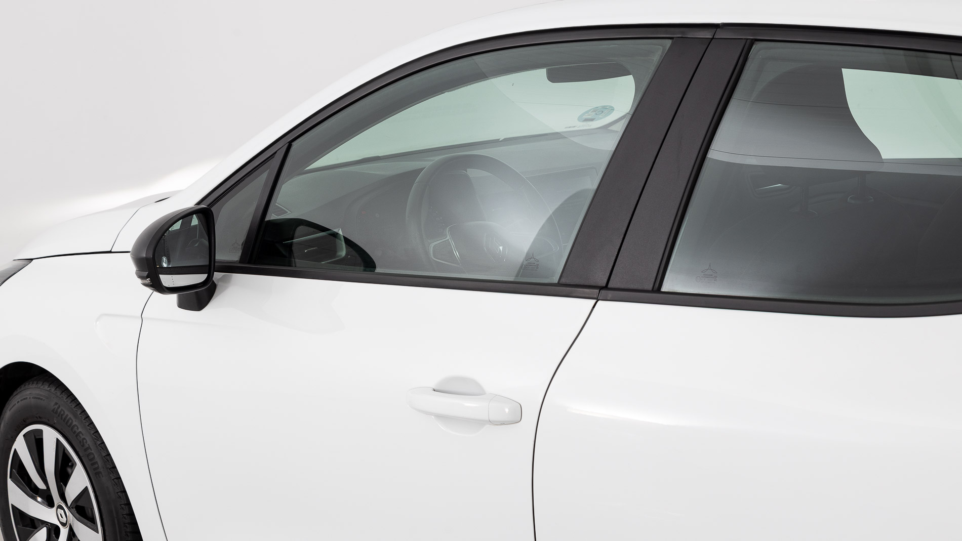 renault clio equilibre 1.0 TCE 90 2023 blanco glaciar 22