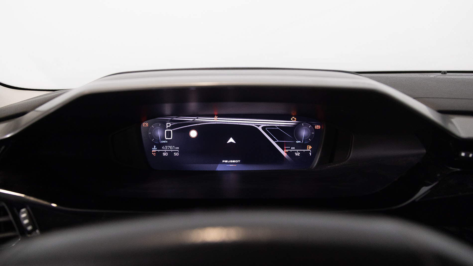 peugeot 308 allure 1.2 PURETECH 130 EAT 2023 negro perla nera 16