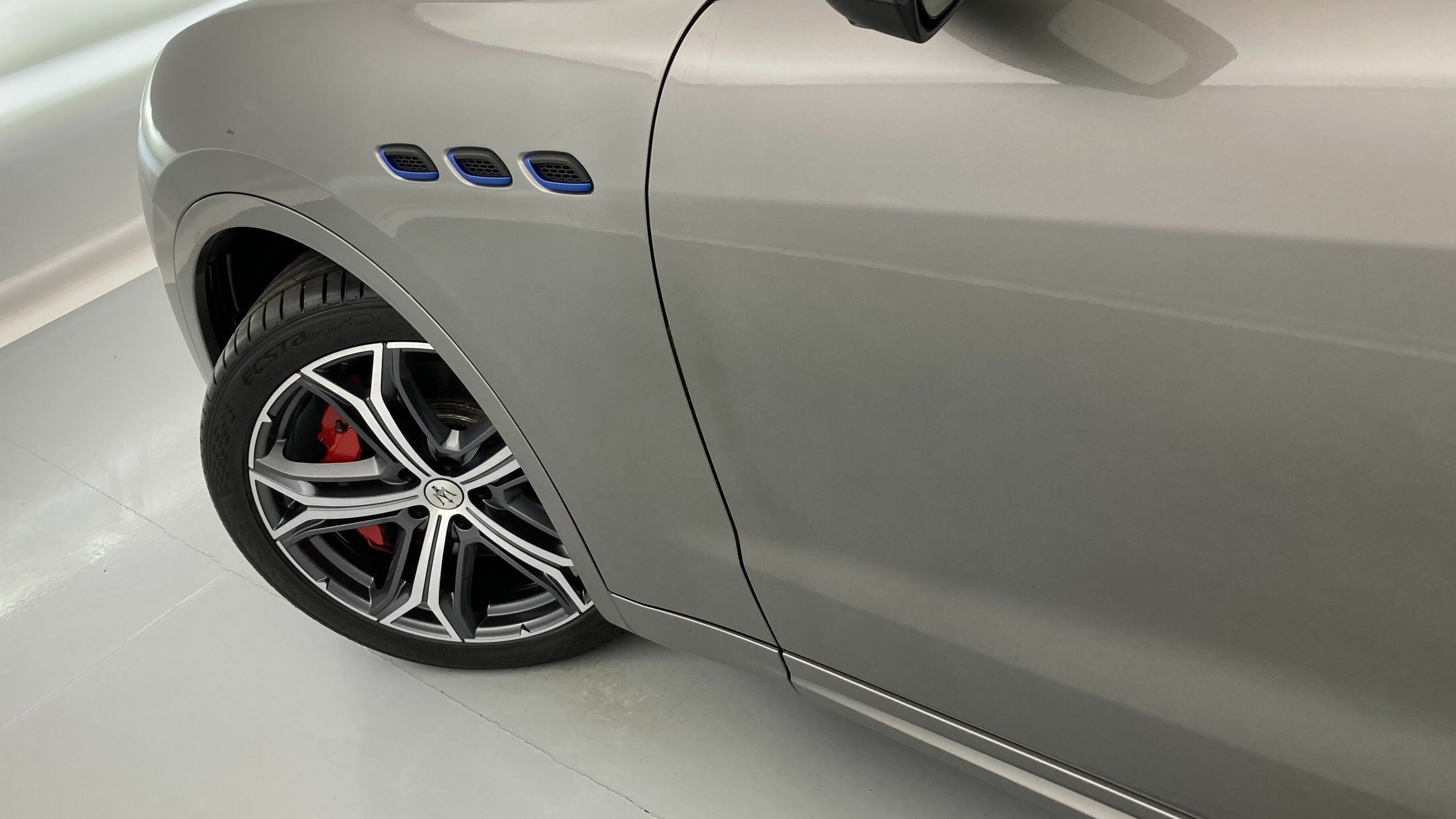 maserati levante gt hybrid 2.0 HYBRID 330 AWD CA 2022 grigio 28
