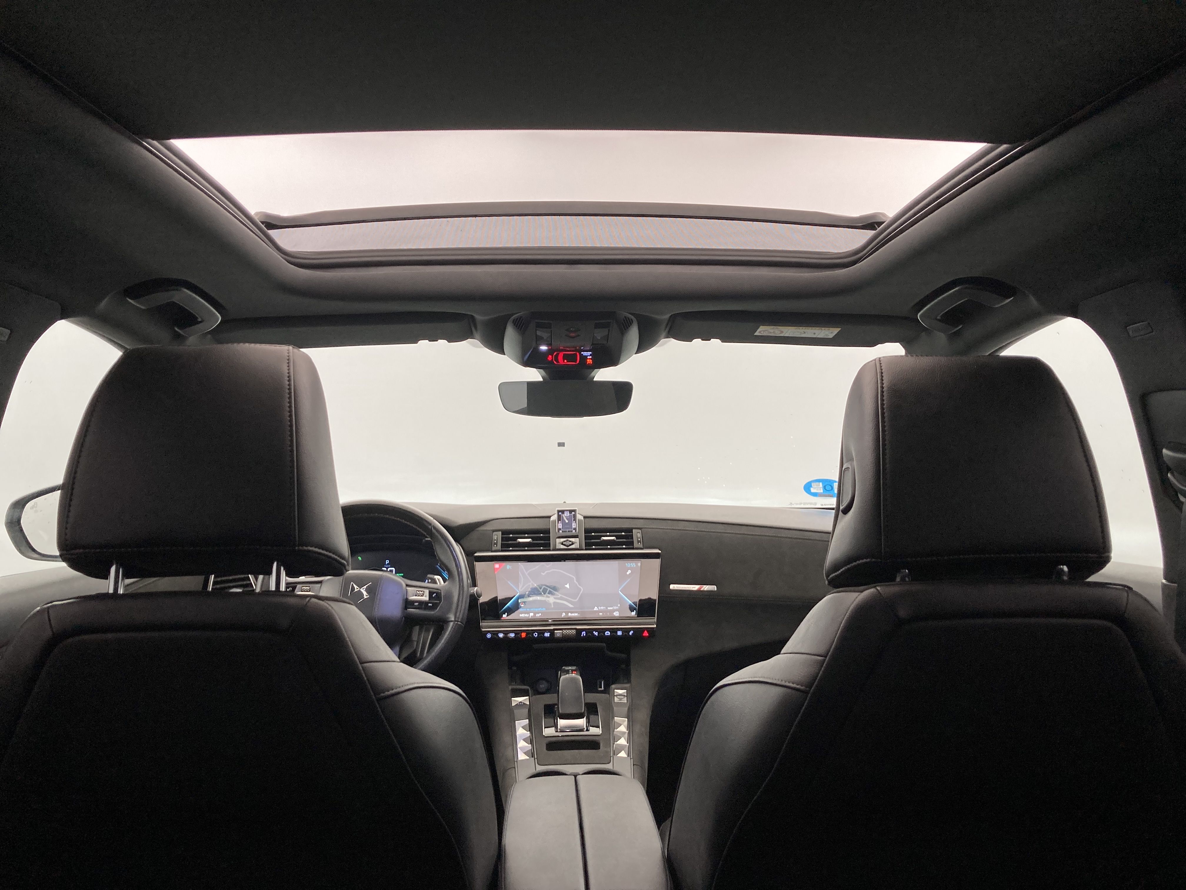 ds ds7 crossback performance line + E-TENSE 300 CA 2022 gris platino 24