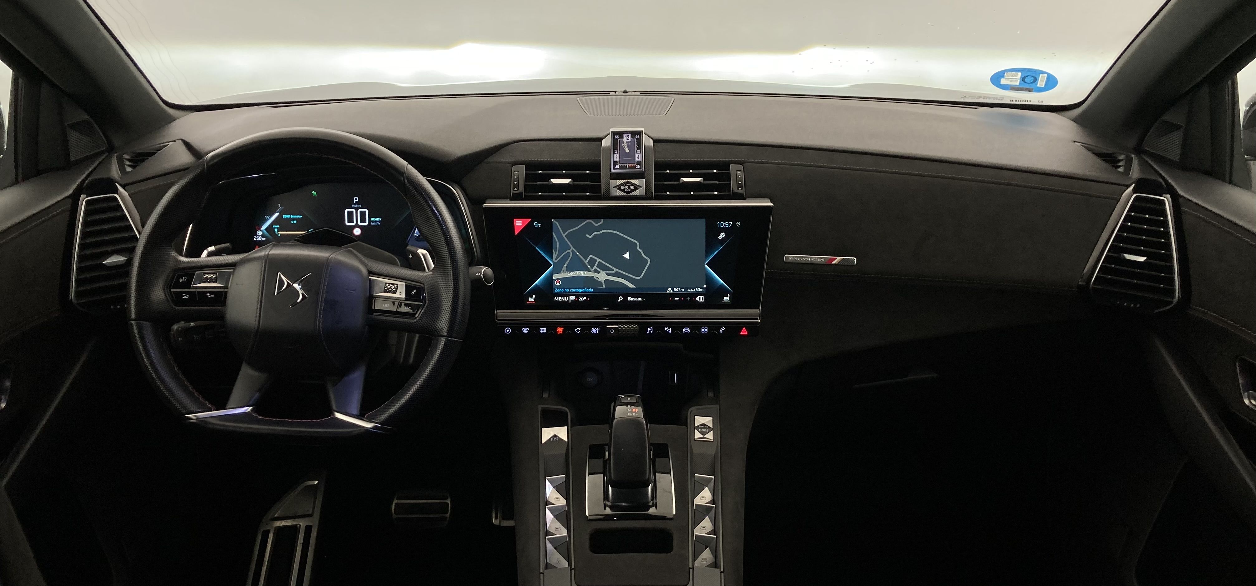 ds ds7 crossback performance line + E-TENSE 300 CA 2022 gris platino 28