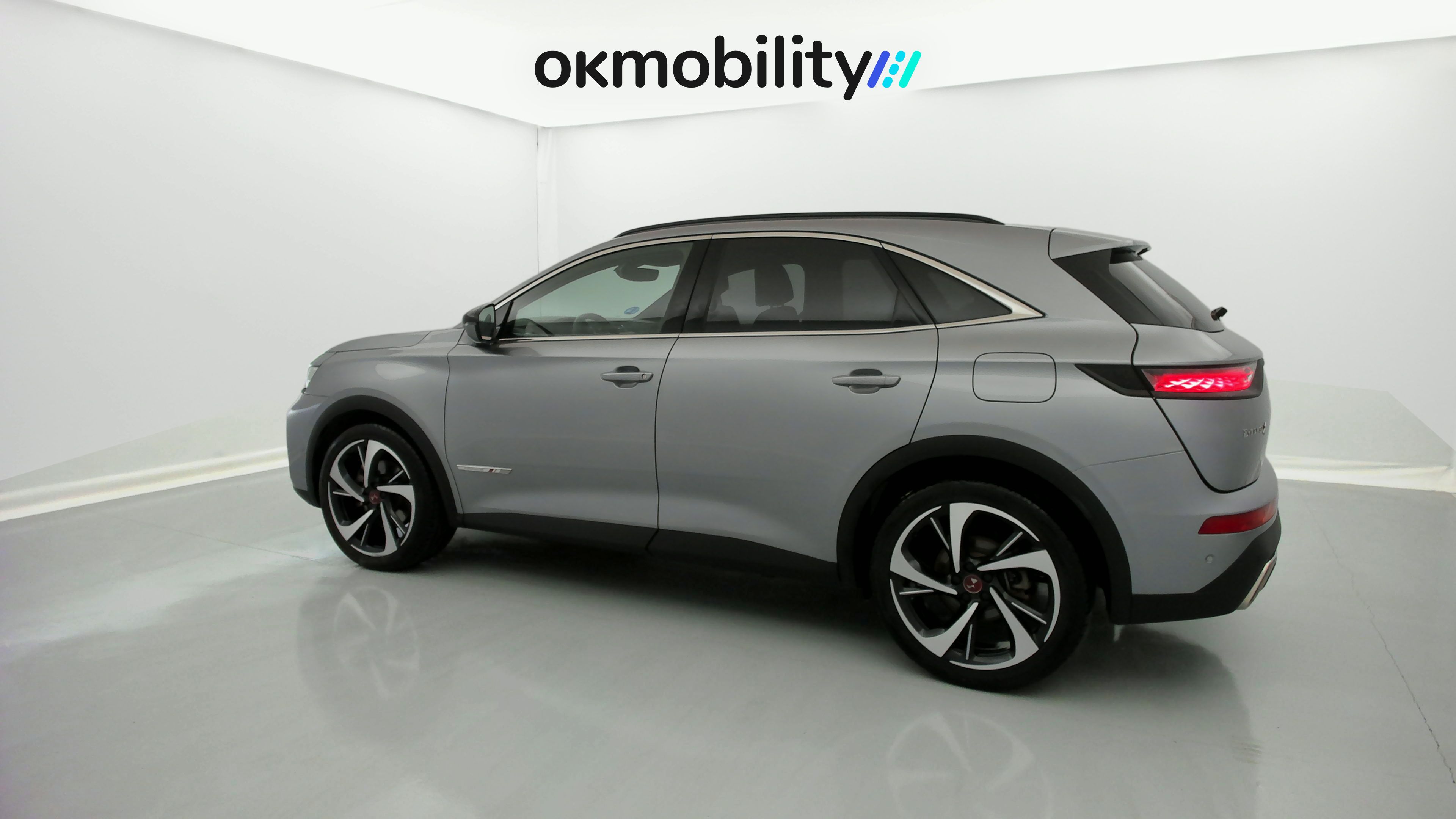 ds ds7 crossback performance line + E-TENSE 300 CA 2022 gris artense 10