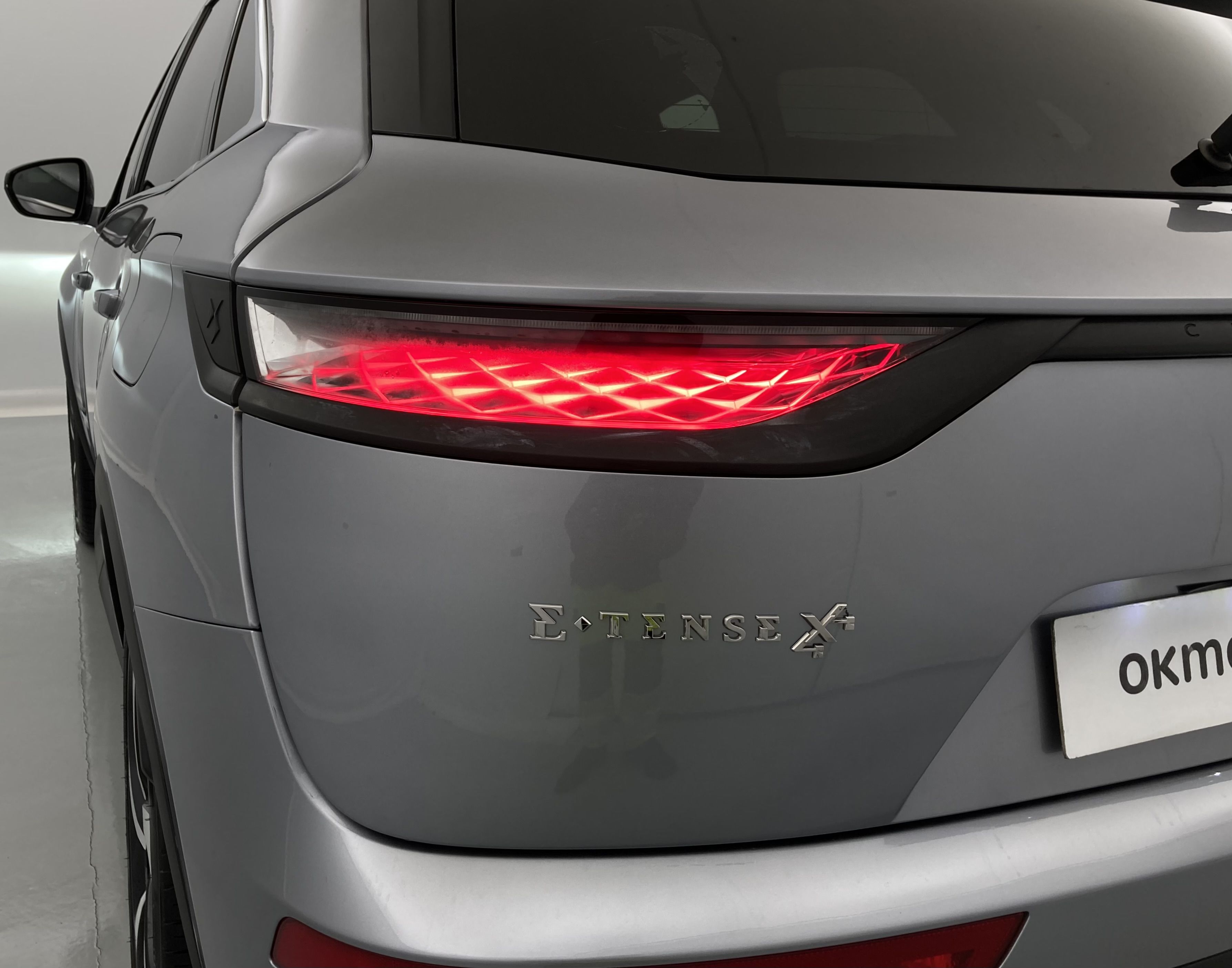 ds ds7 crossback performance line + E-TENSE 300 CA 2022 gris artense 19