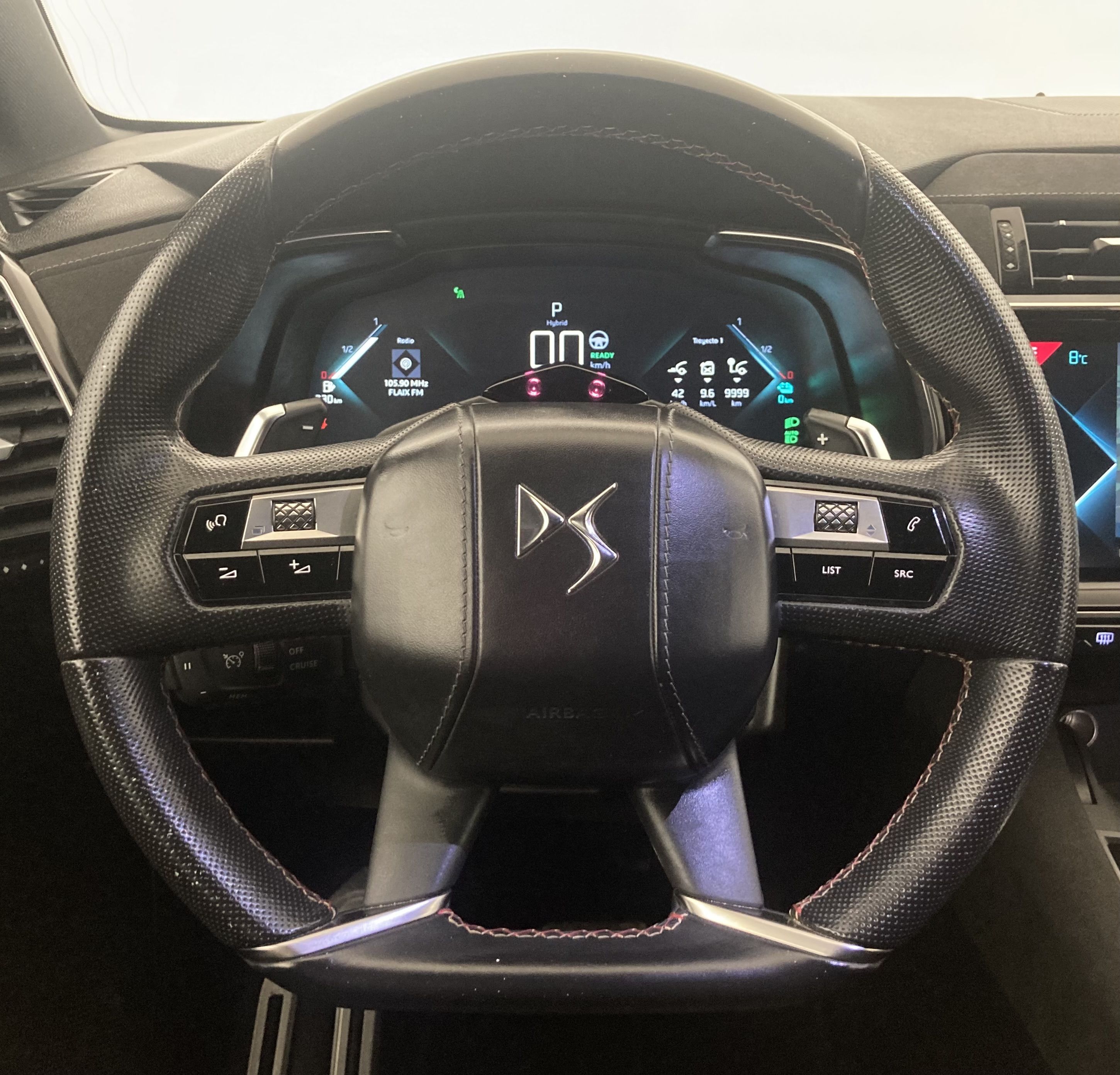 ds ds7 crossback performance line + E-TENSE 300 CA 2022 gris artense 24