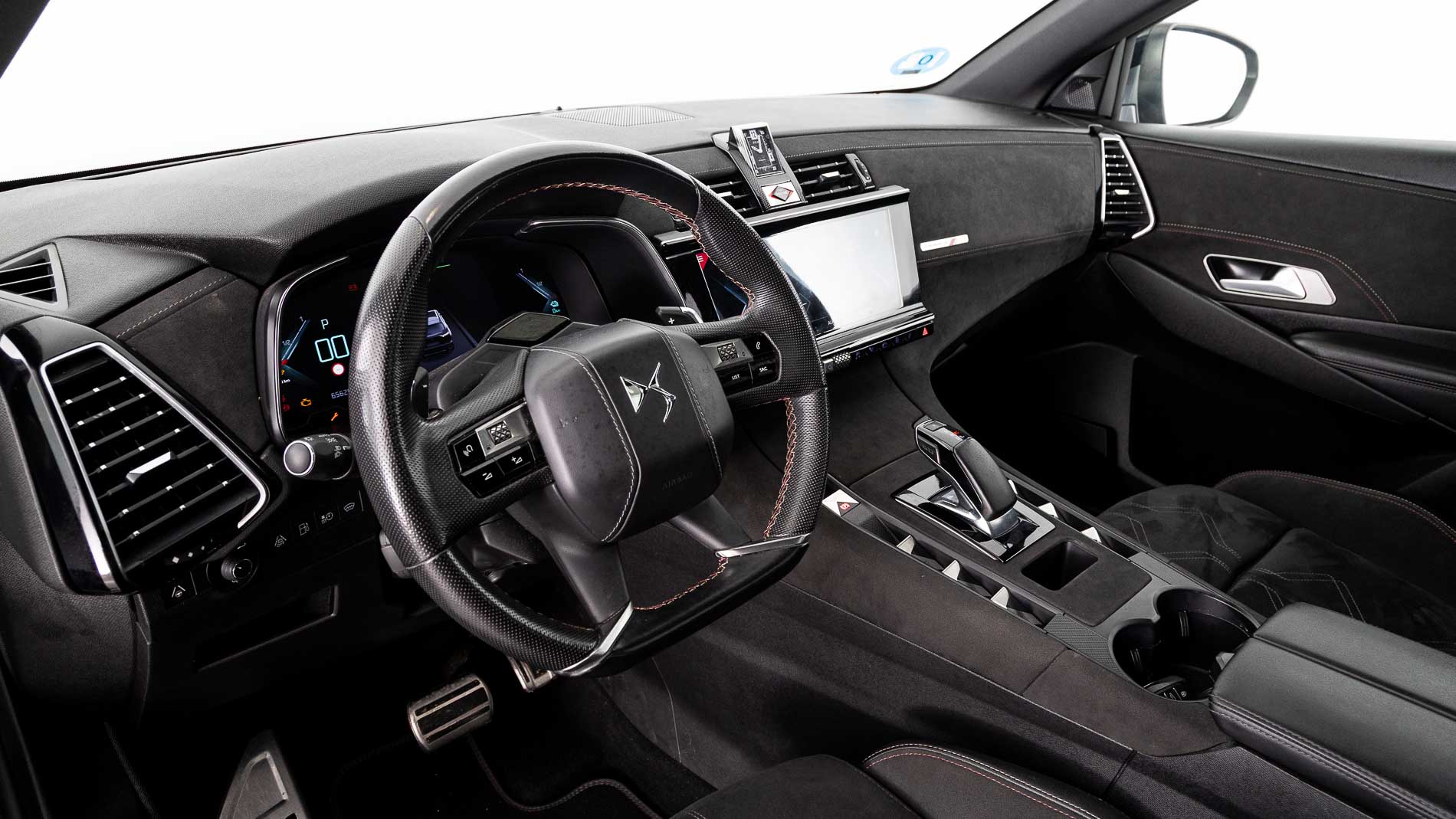 ds ds7 crossback performance line + E-TENSE 300 CA 2022 gris artense 14