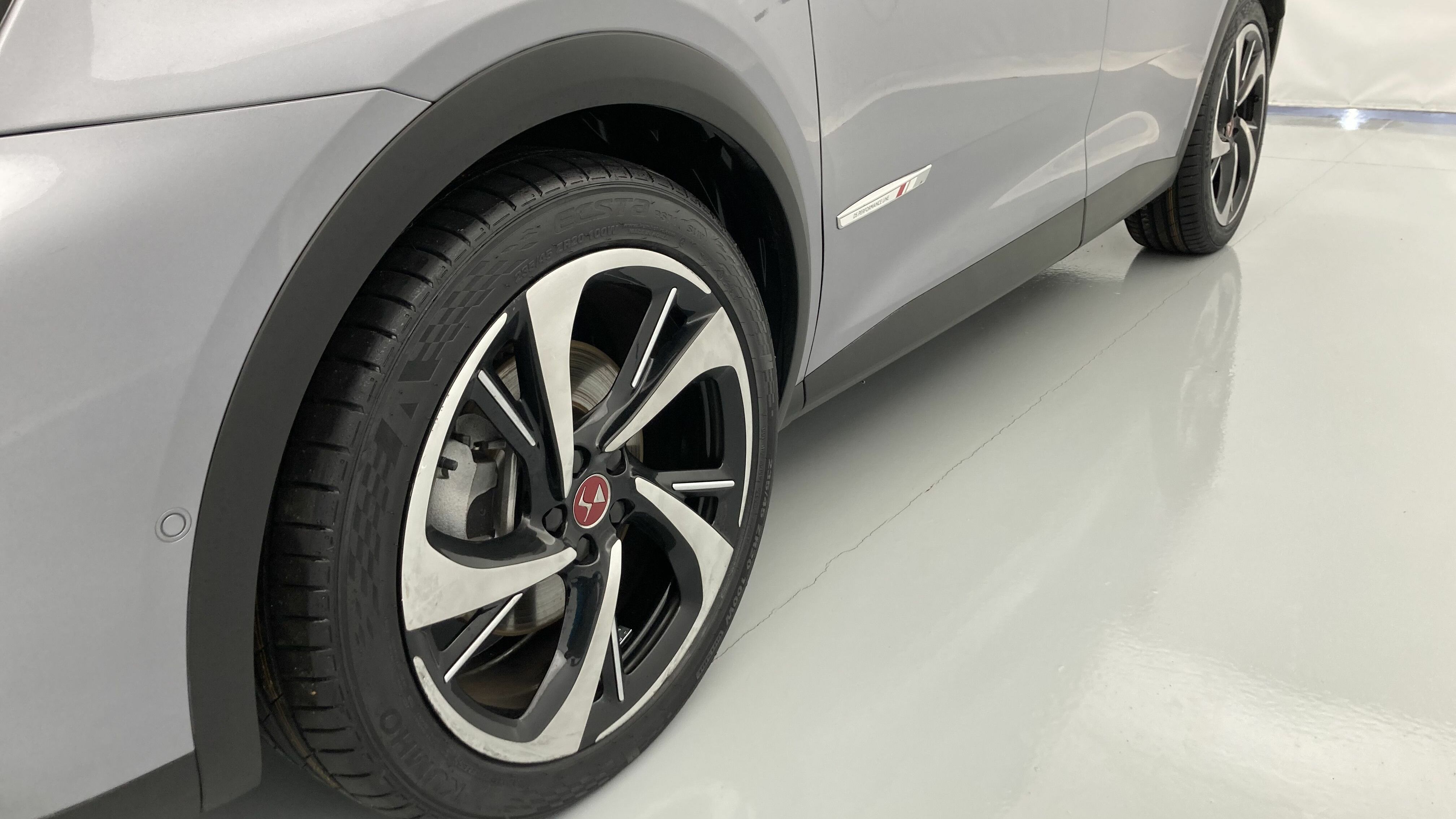 ds ds7 crossback performance line + E-TENSE 300 CA 2022 gris artense 19
