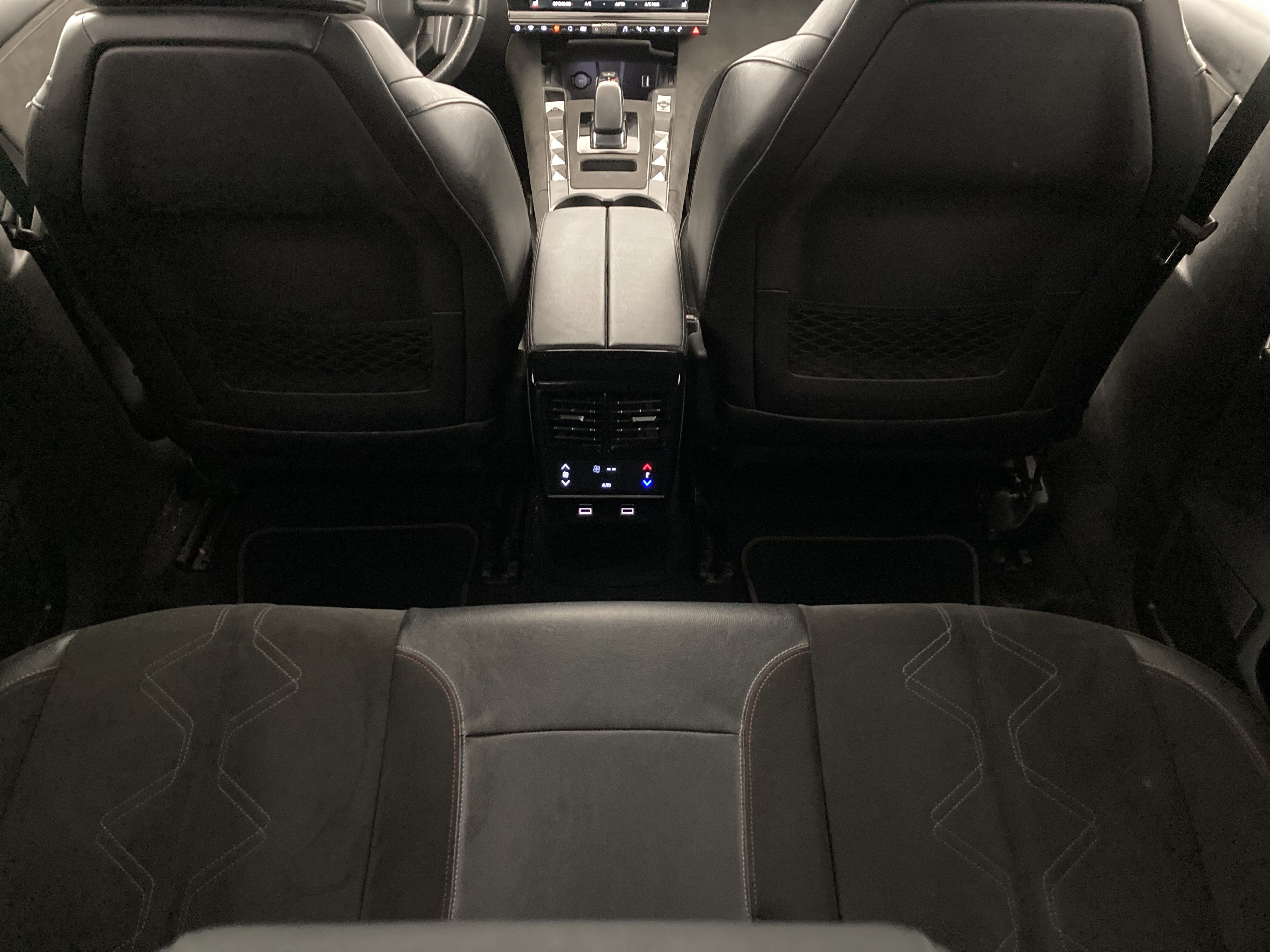 ds ds7 crossback performance line + E-TENSE 300 CA 2022 gris platino 18