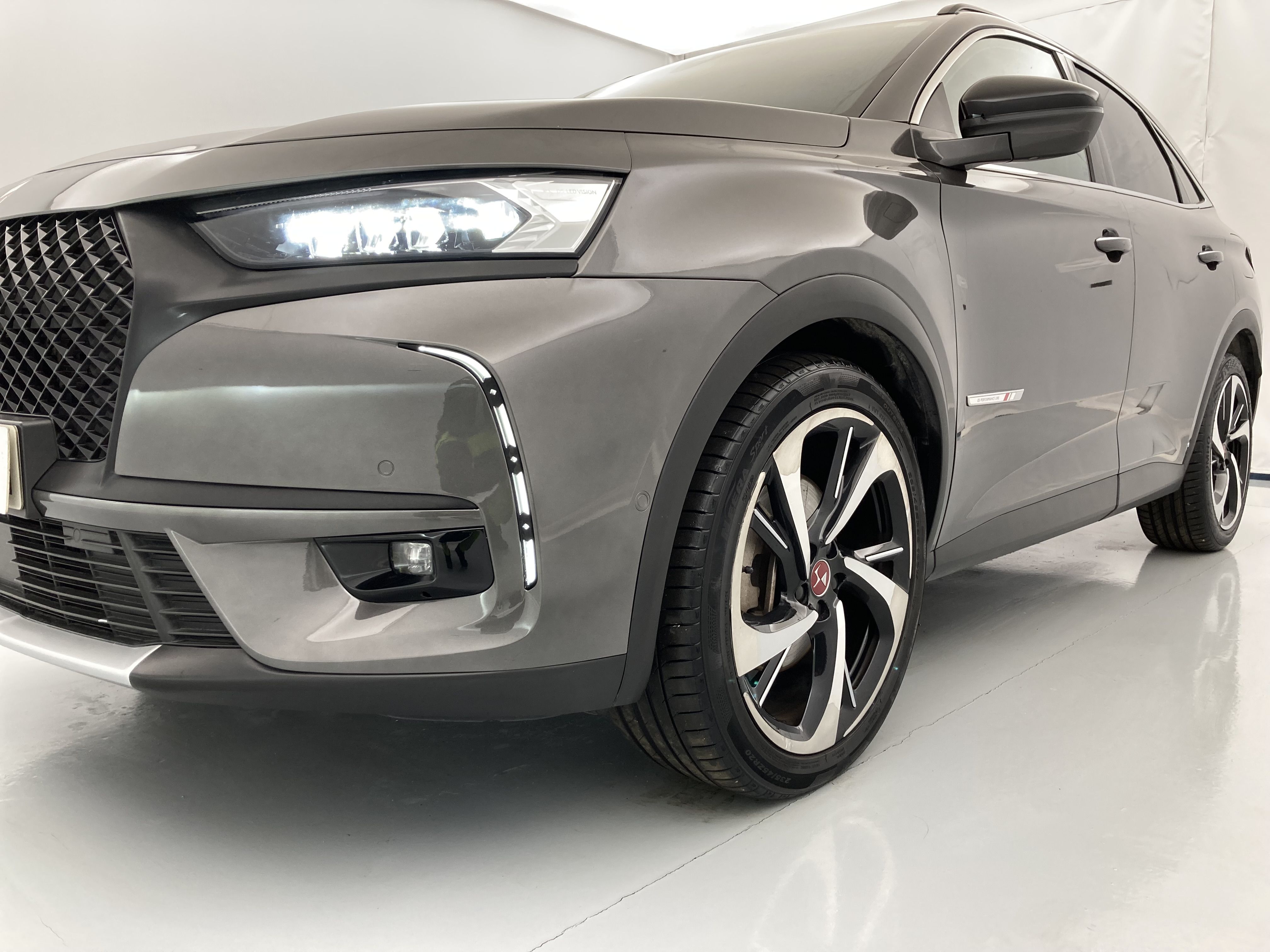 ds ds7 crossback performance line + E-TENSE 300 CA 2022 gris platino 31