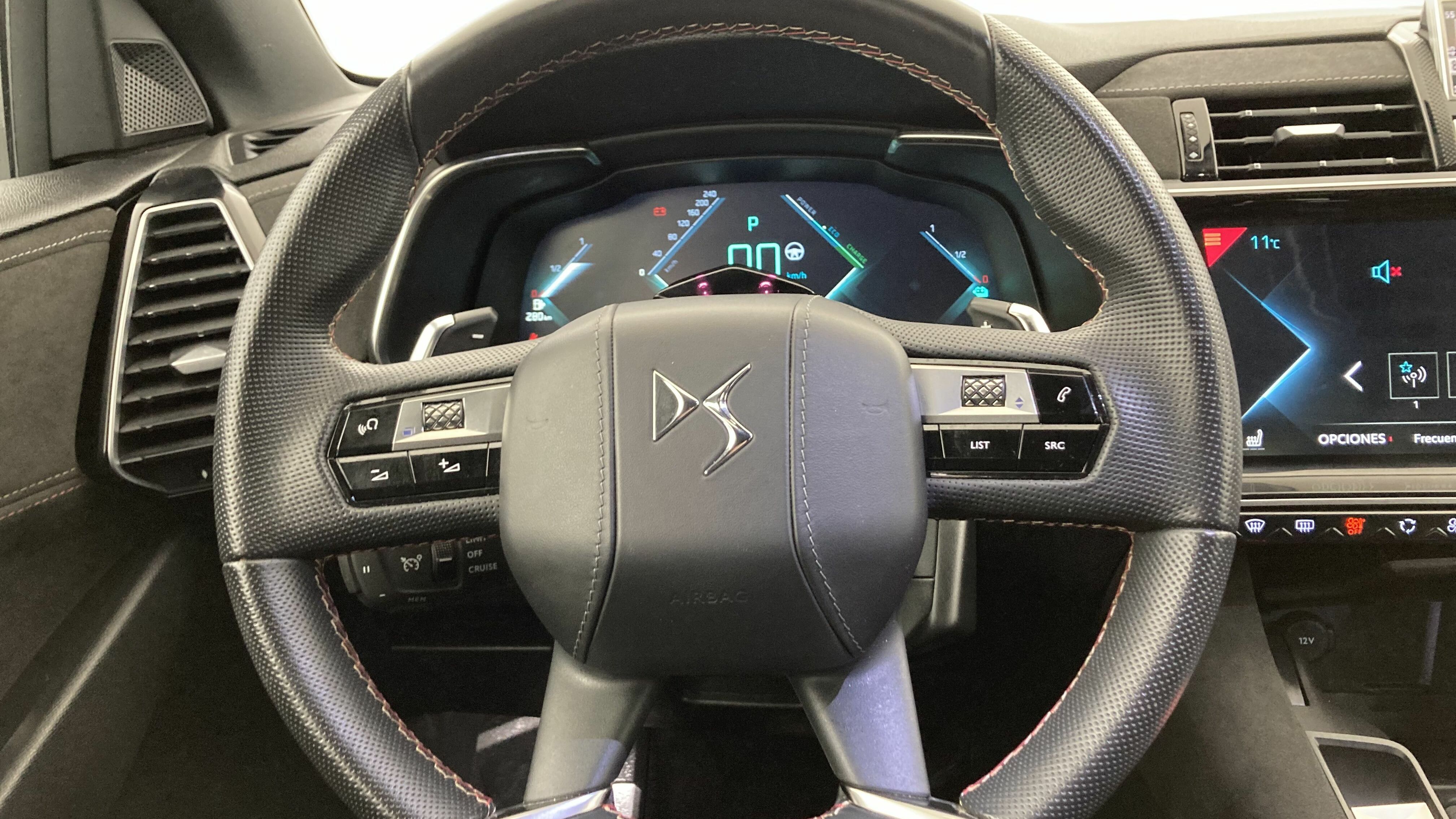 ds ds7 crossback performance line + E-TENSE 300 CA 2022 gris platino 14