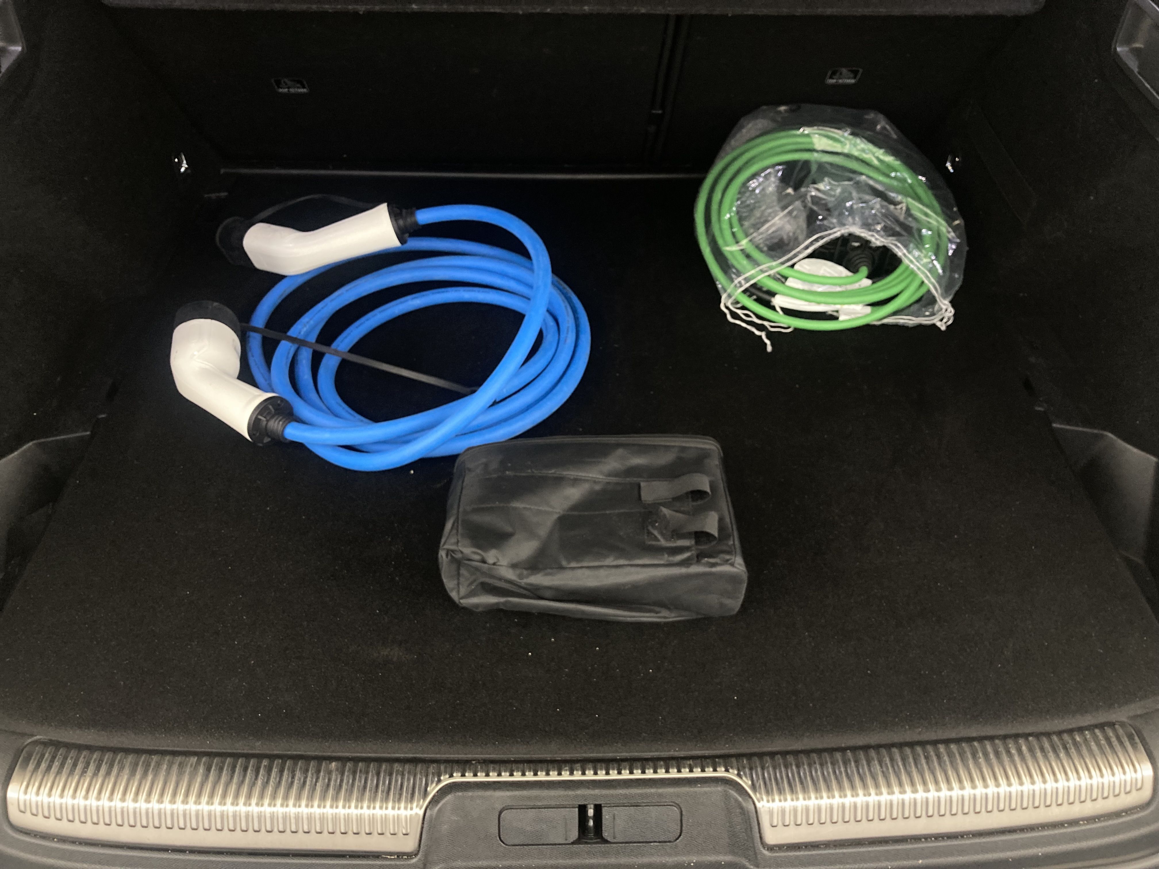 ds ds7 crossback performance line + E-TENSE 300 CA 2022 crystal pearl 23