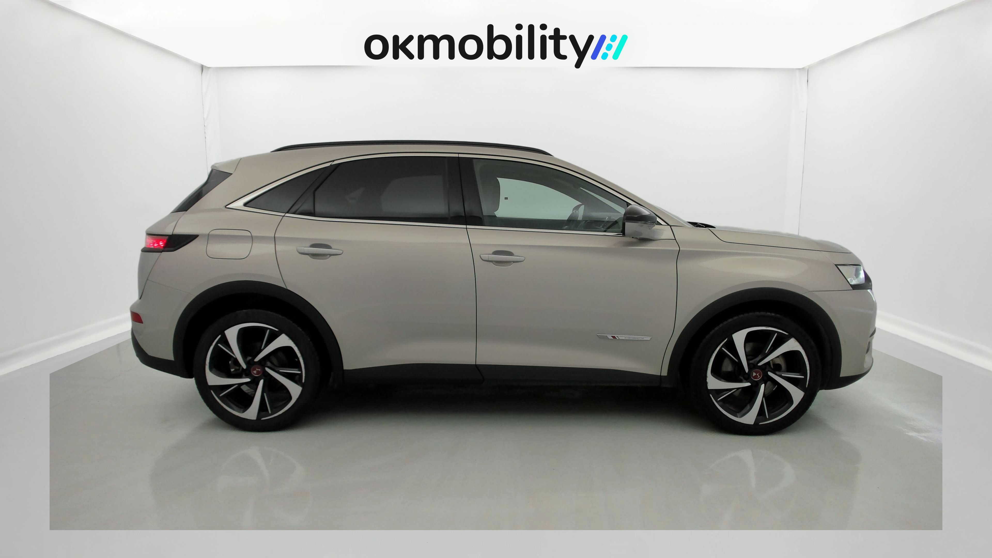 ds ds7 crossback performance line + E-TENSE 300 CA 2022 crystal pearl 3