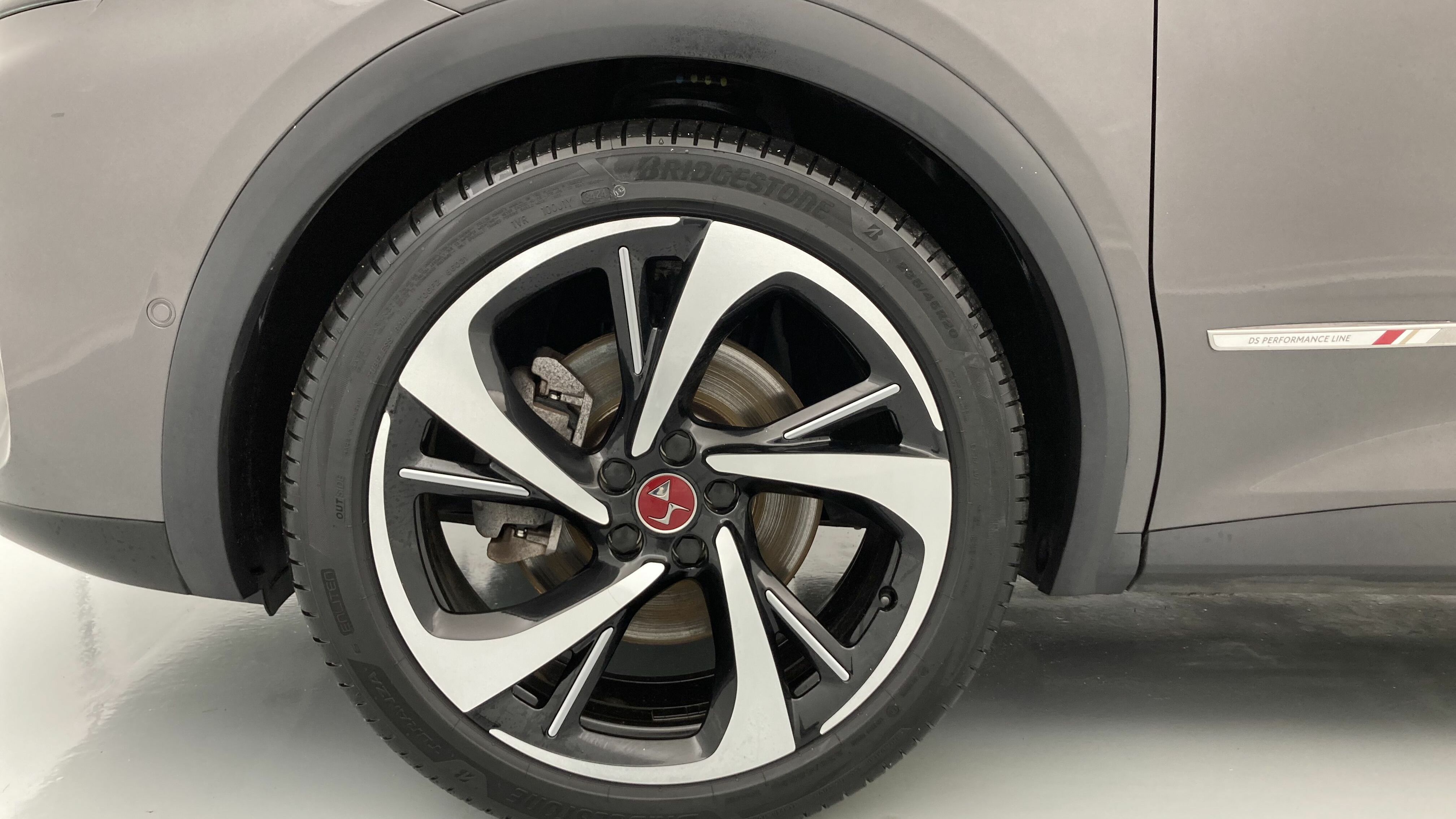 ds ds7 crossback performance line + E-TENSE 300 CA 2022 gris platino 21