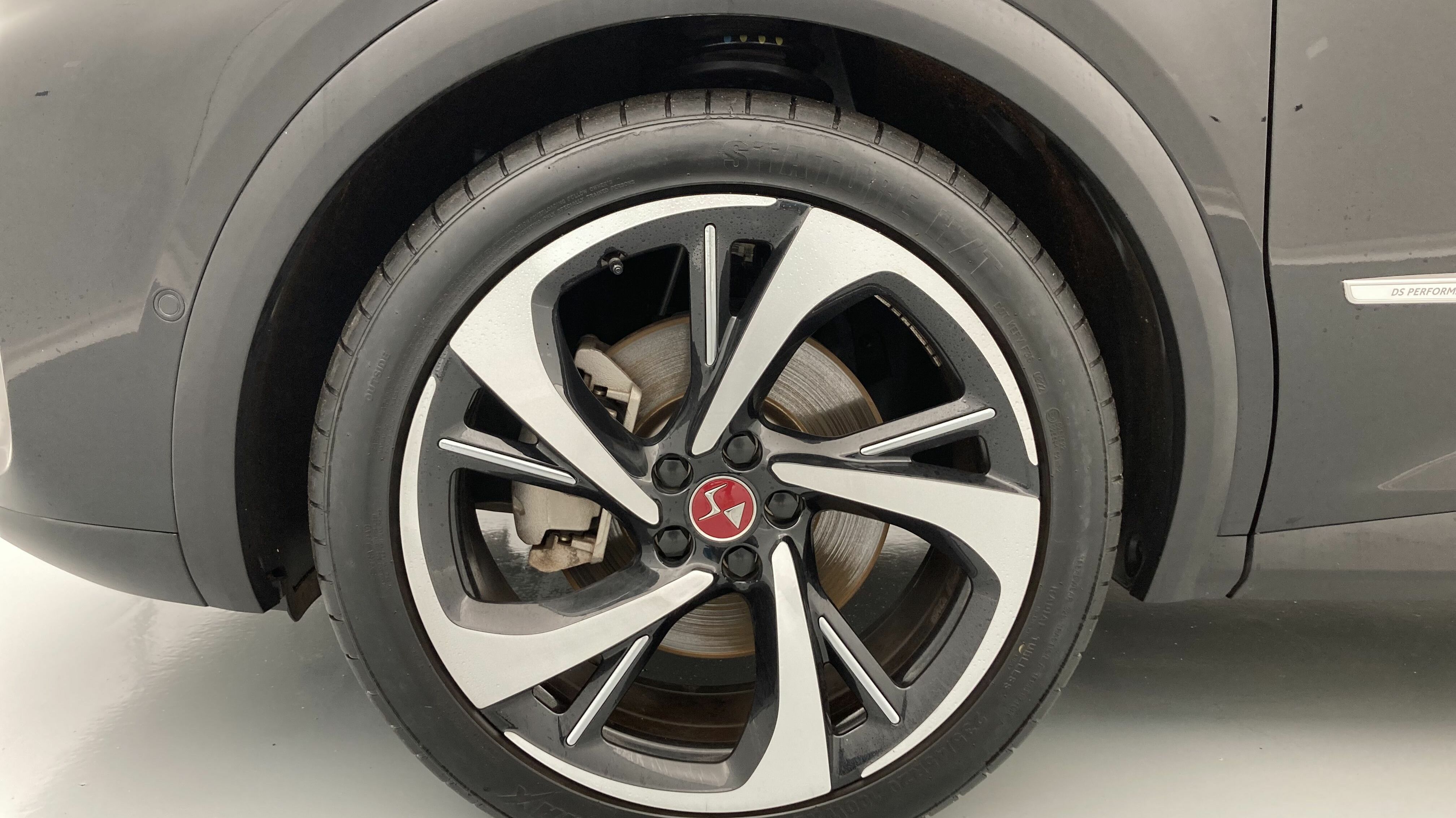 ds ds7 crossback performance line + E-TENSE 300 CA 2022 negro perla 21