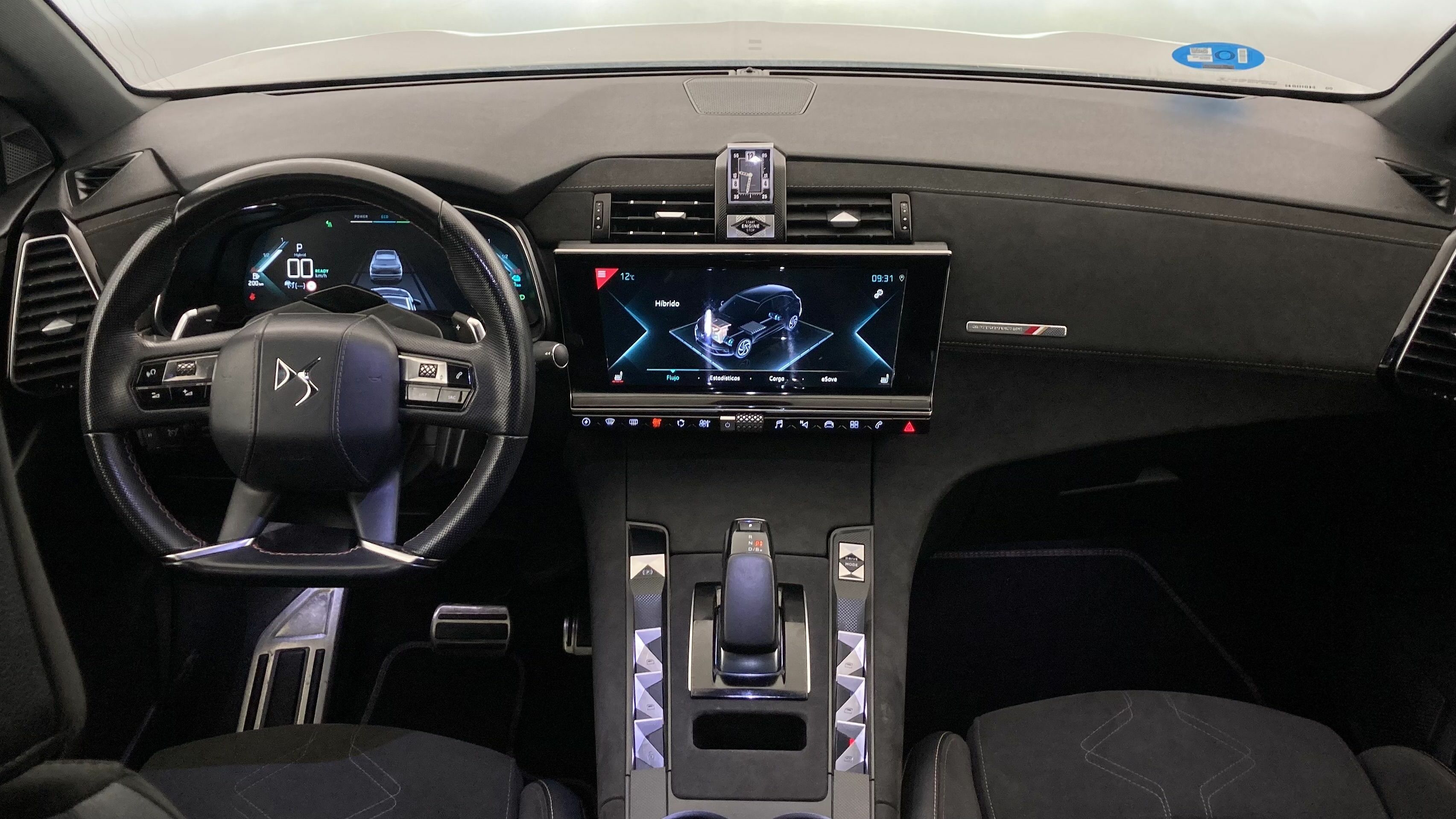 ds ds7 crossback performance line + E-TENSE 300 CA 2022 blanco nacarado 17