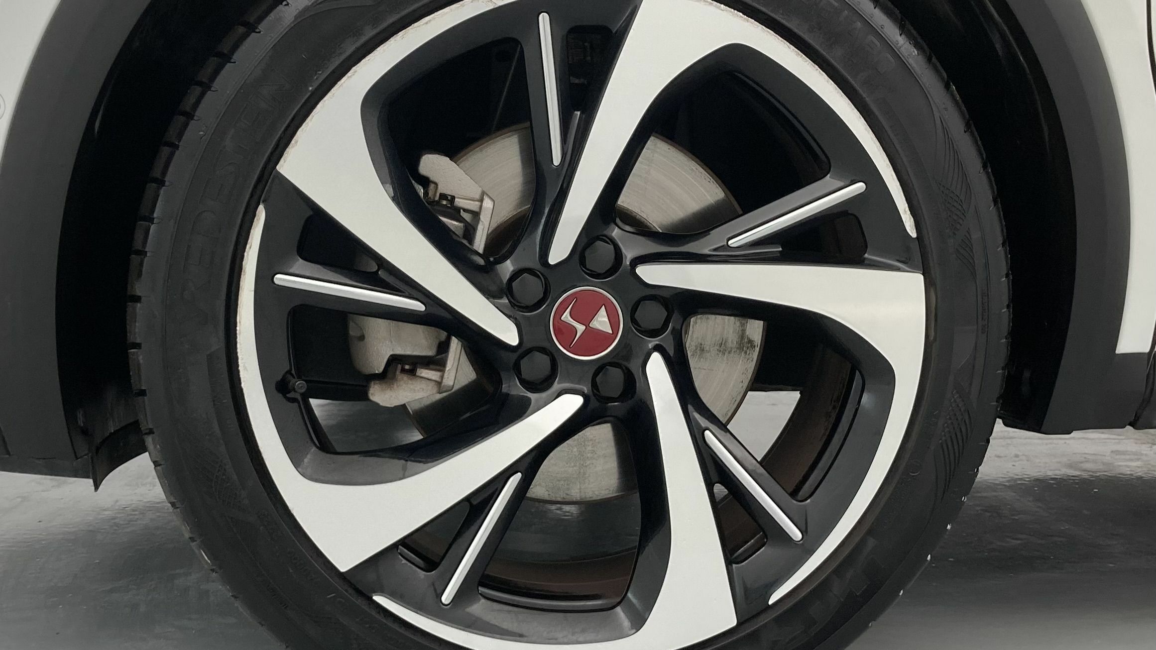 ds ds7 crossback performance line + E-TENSE 300 CA 2022 blanco nacarado 28