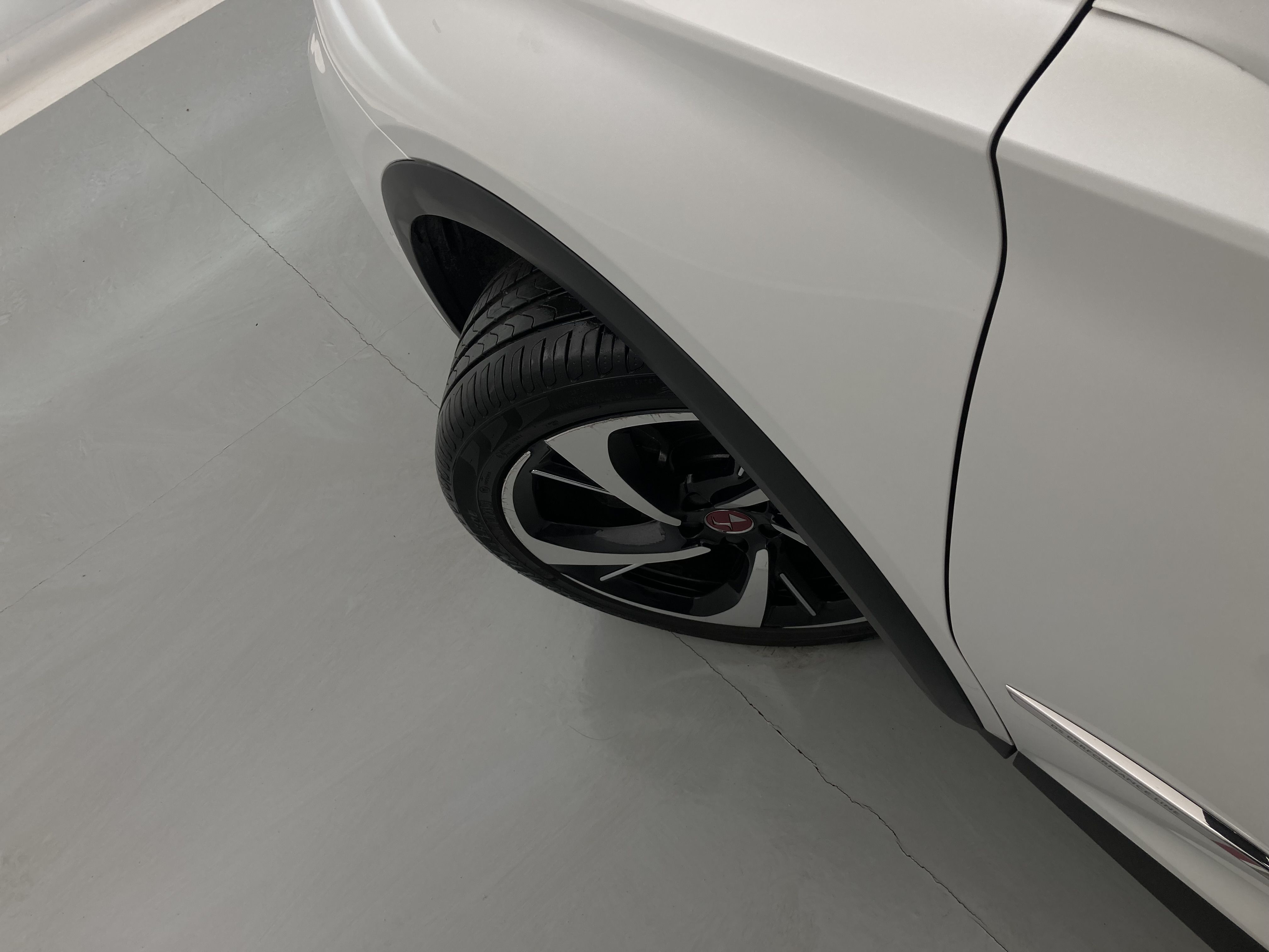 ds ds7 crossback performance line + E-TENSE 300 CA 2022 blanco nacarado 32