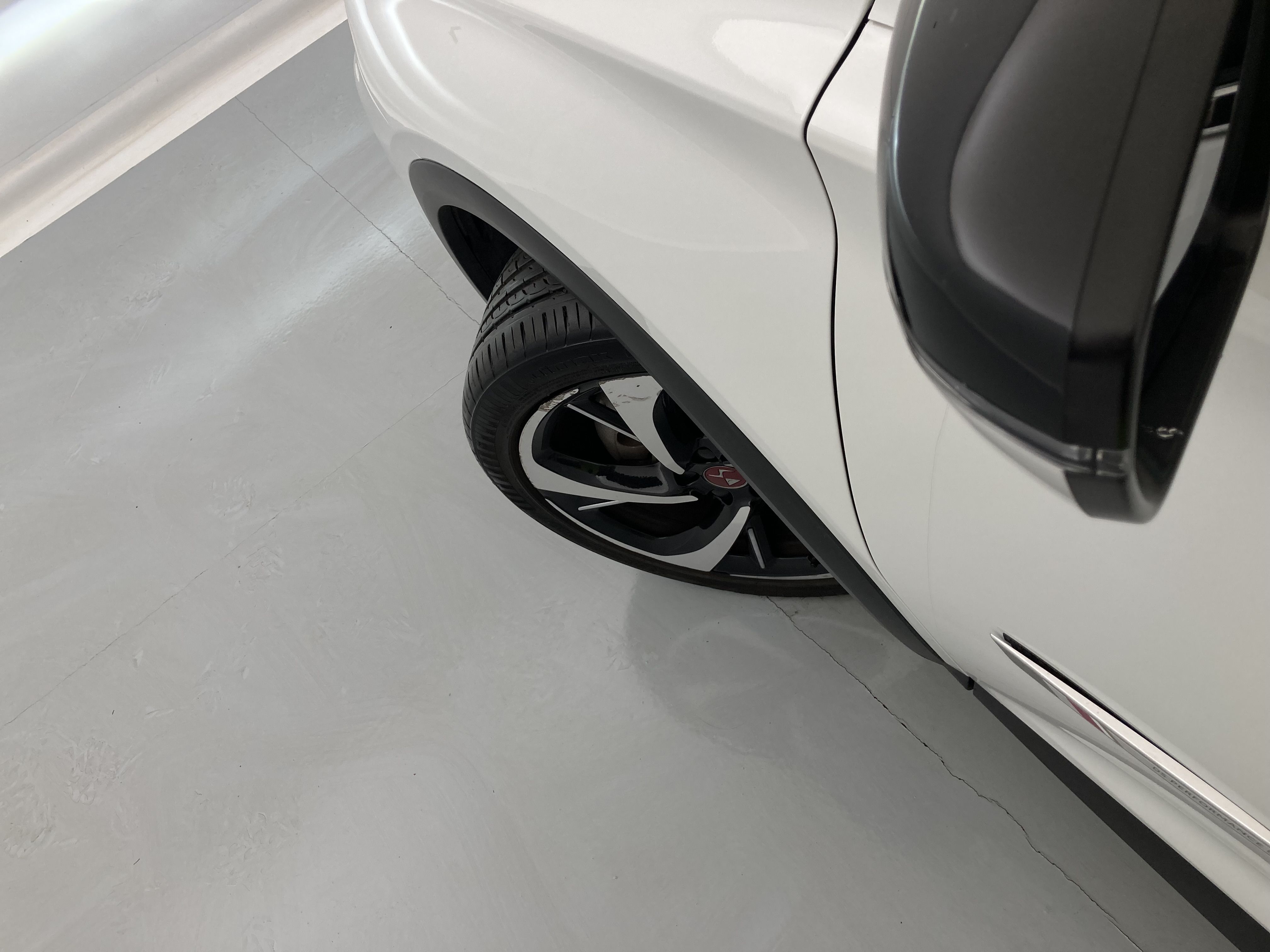 ds ds7 crossback performance line + E-TENSE 300 CA 2022 blanco nacarado 33